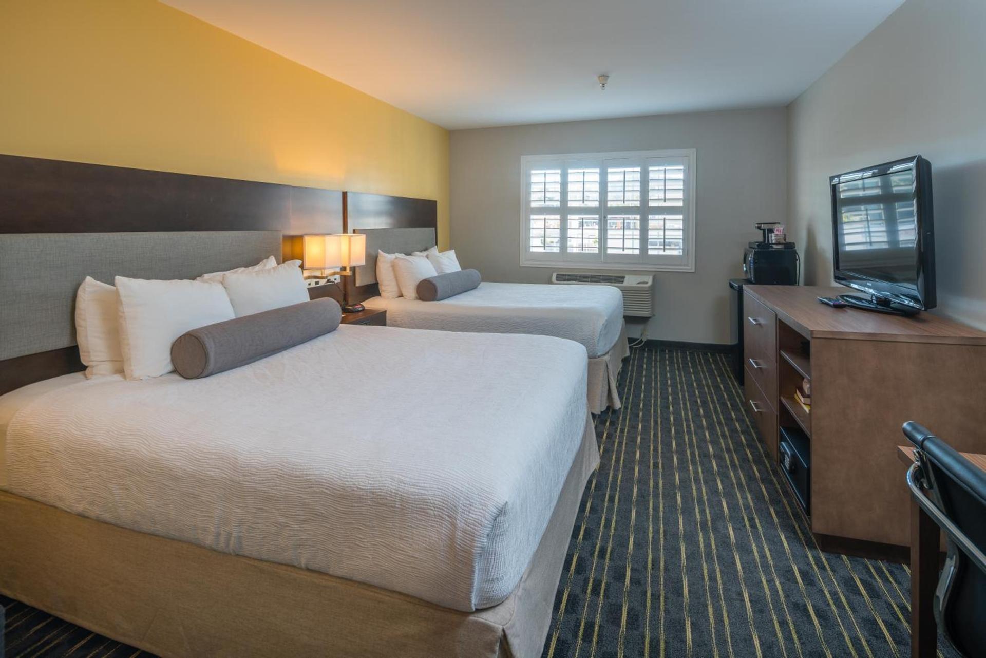 Hotel Aura SFO Airport FREE SHUTTLE photo 4