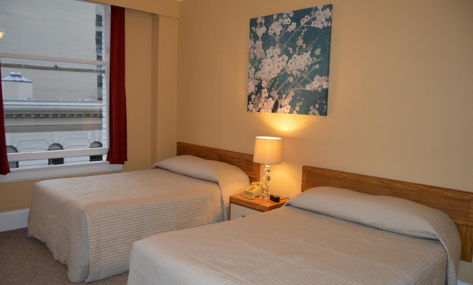 SF Plaza Hotel photo 18