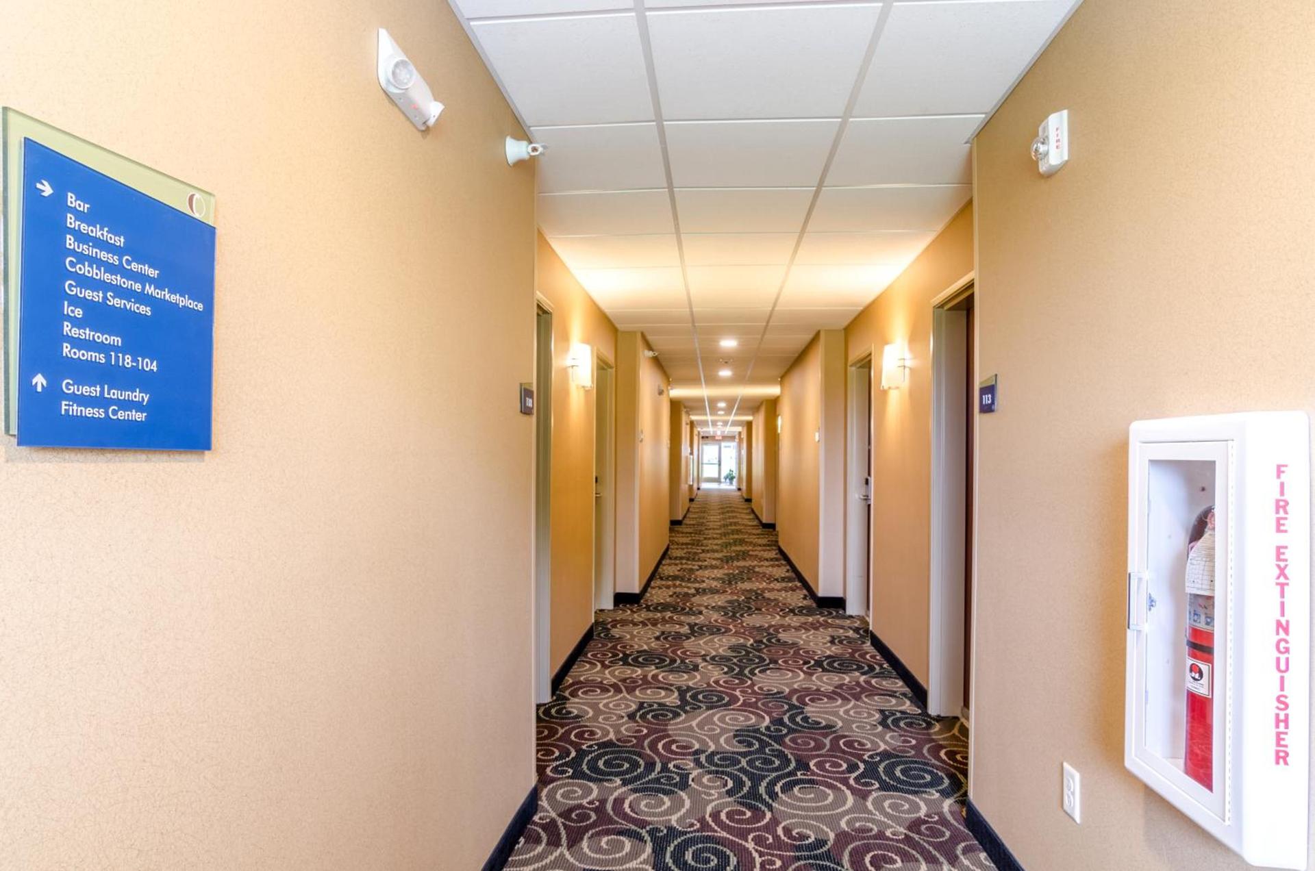 Cobblestone Inn & Suites - Oberlin photo 24
