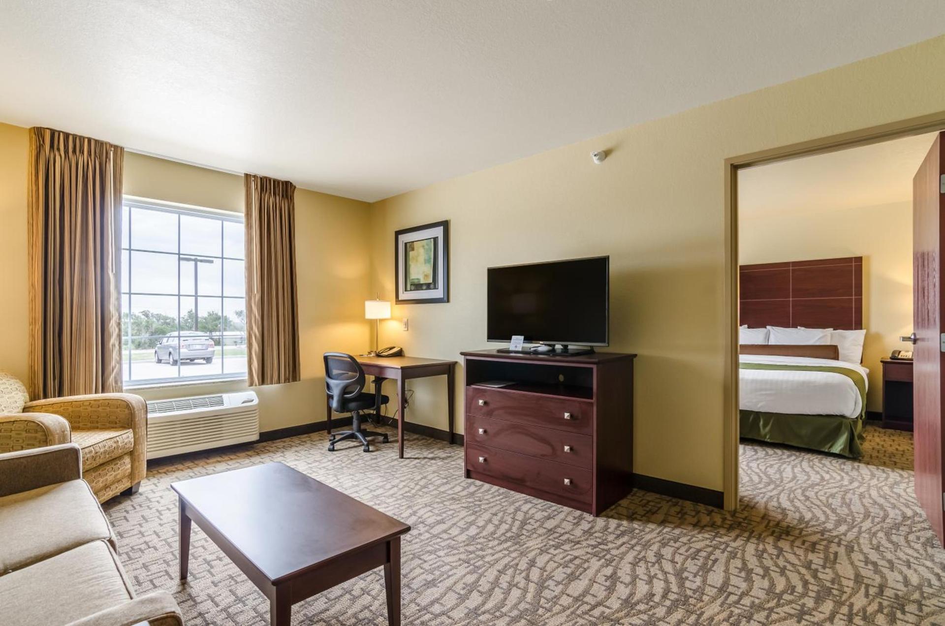 Cobblestone Inn & Suites - Oberlin photo 22