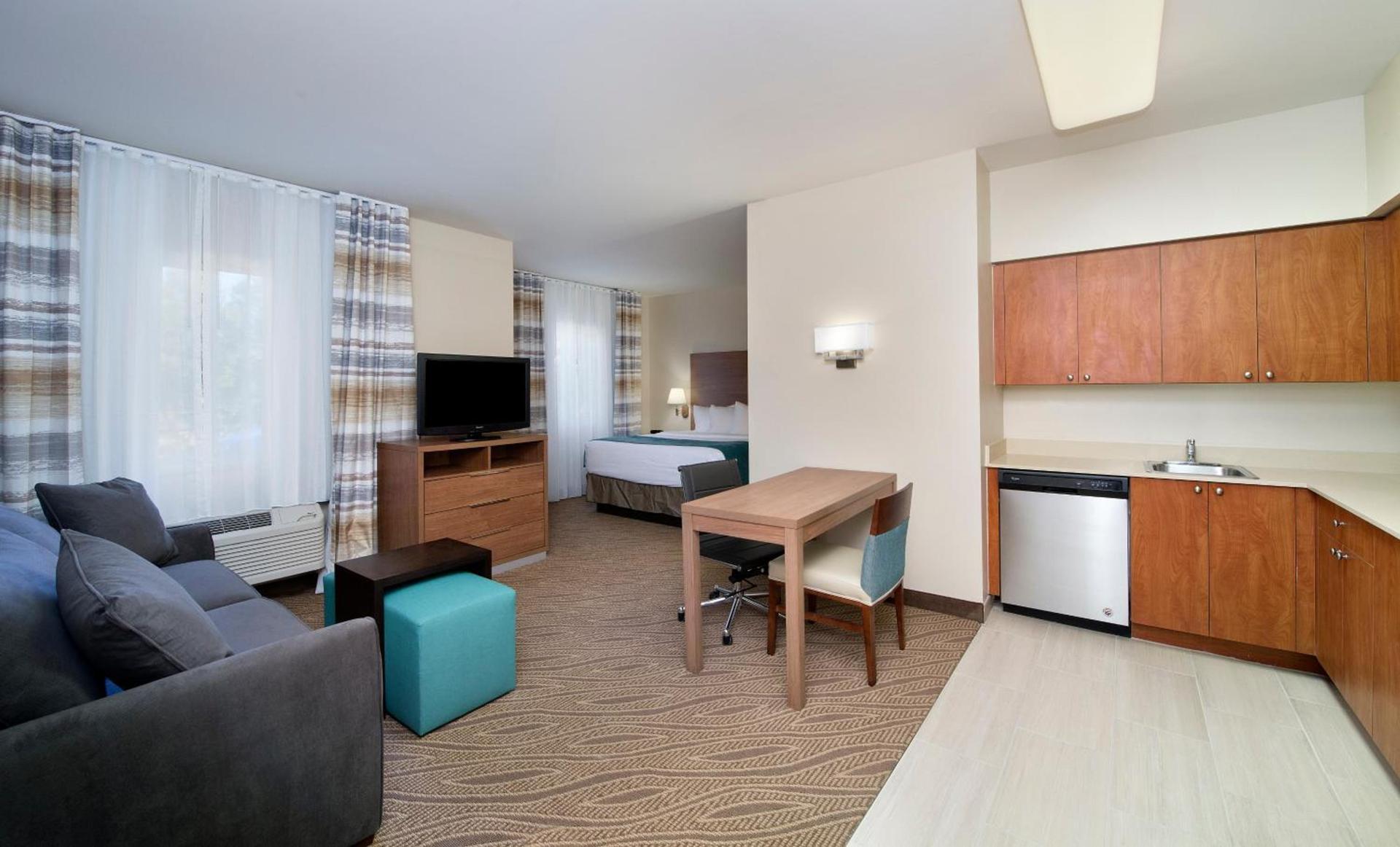 Hawthorn Extended Stay by Wyndham Naples photo 35