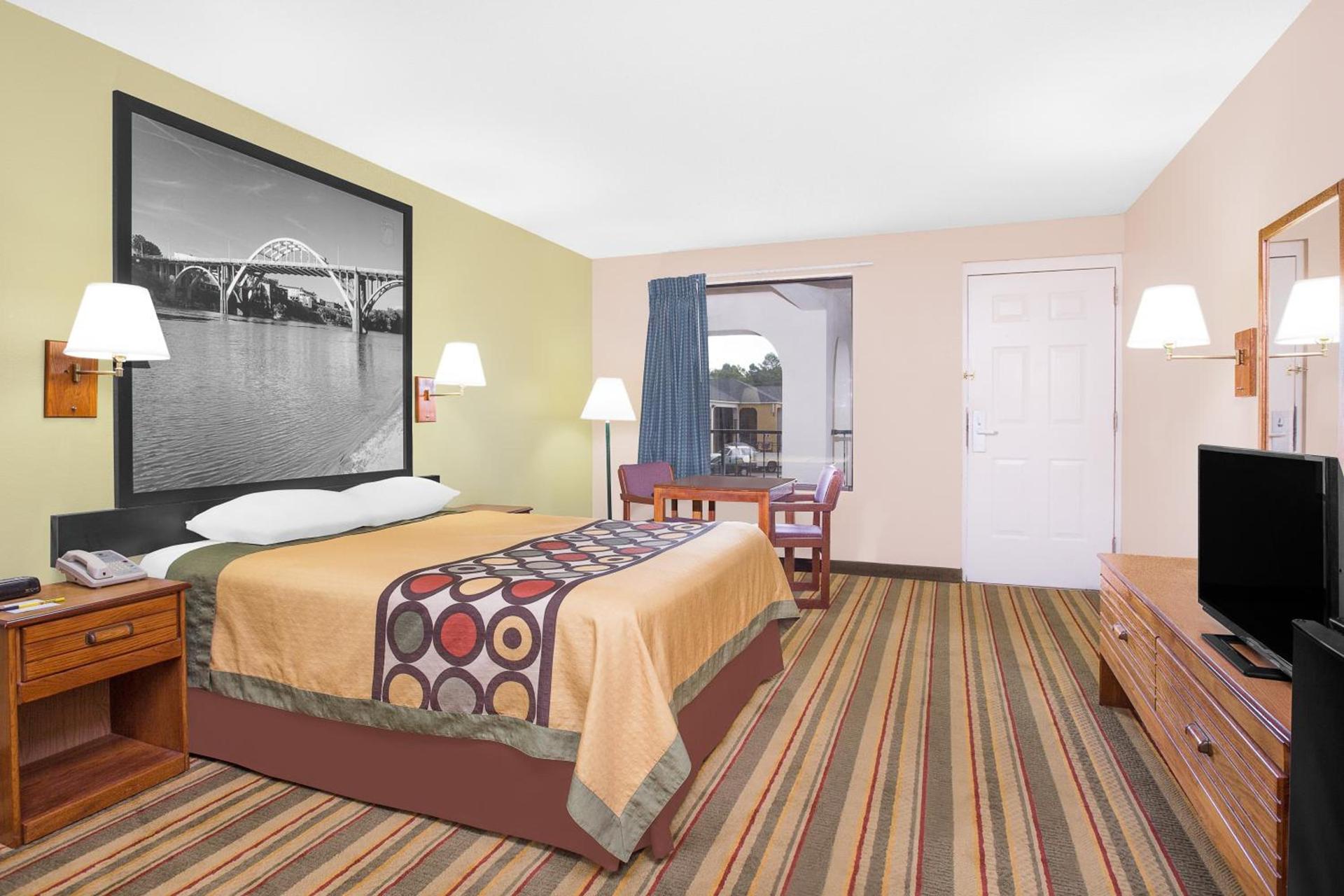 Super 8 by Wyndham Eufaula photo 24