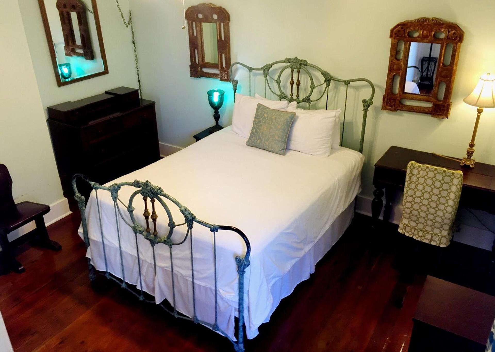 Creole Gardens Guesthouse and Inn photo 52