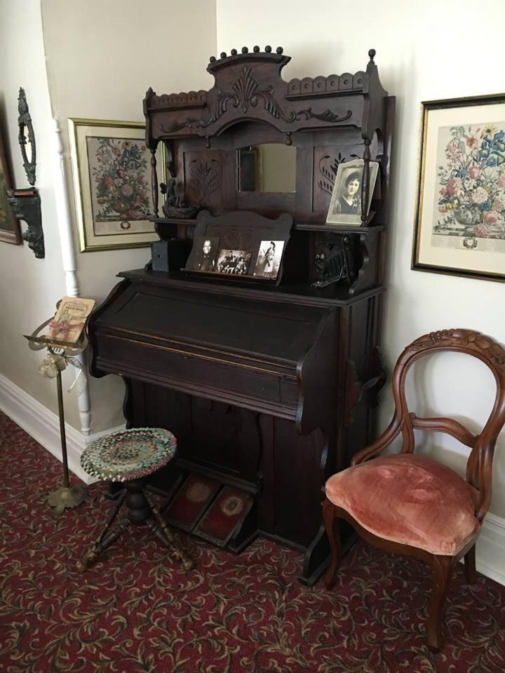 Grand Victorian Inn photo 19