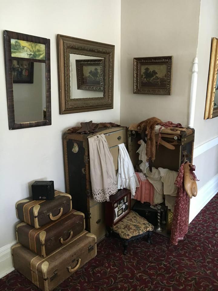 Grand Victorian Inn photo 17