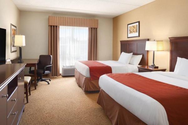 Spark by Hilton California Lexington Park photo 20