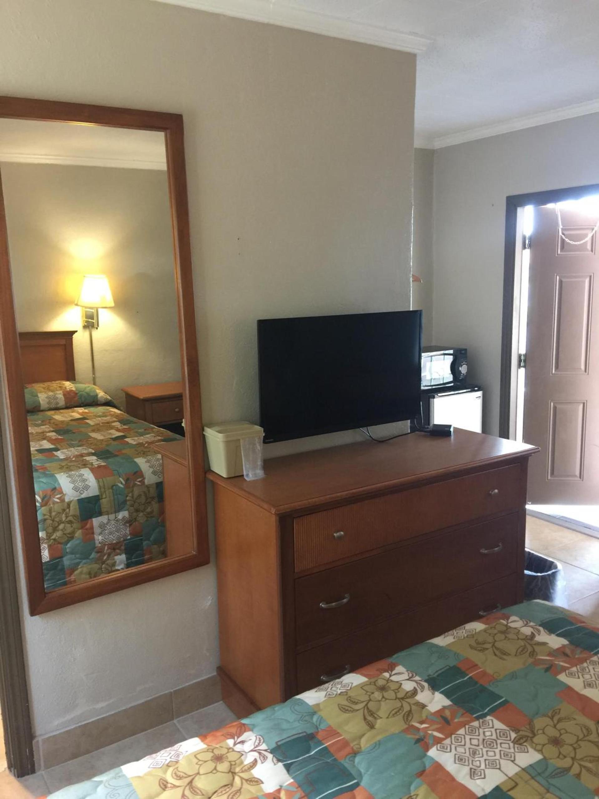 Campbell Motel photo 10