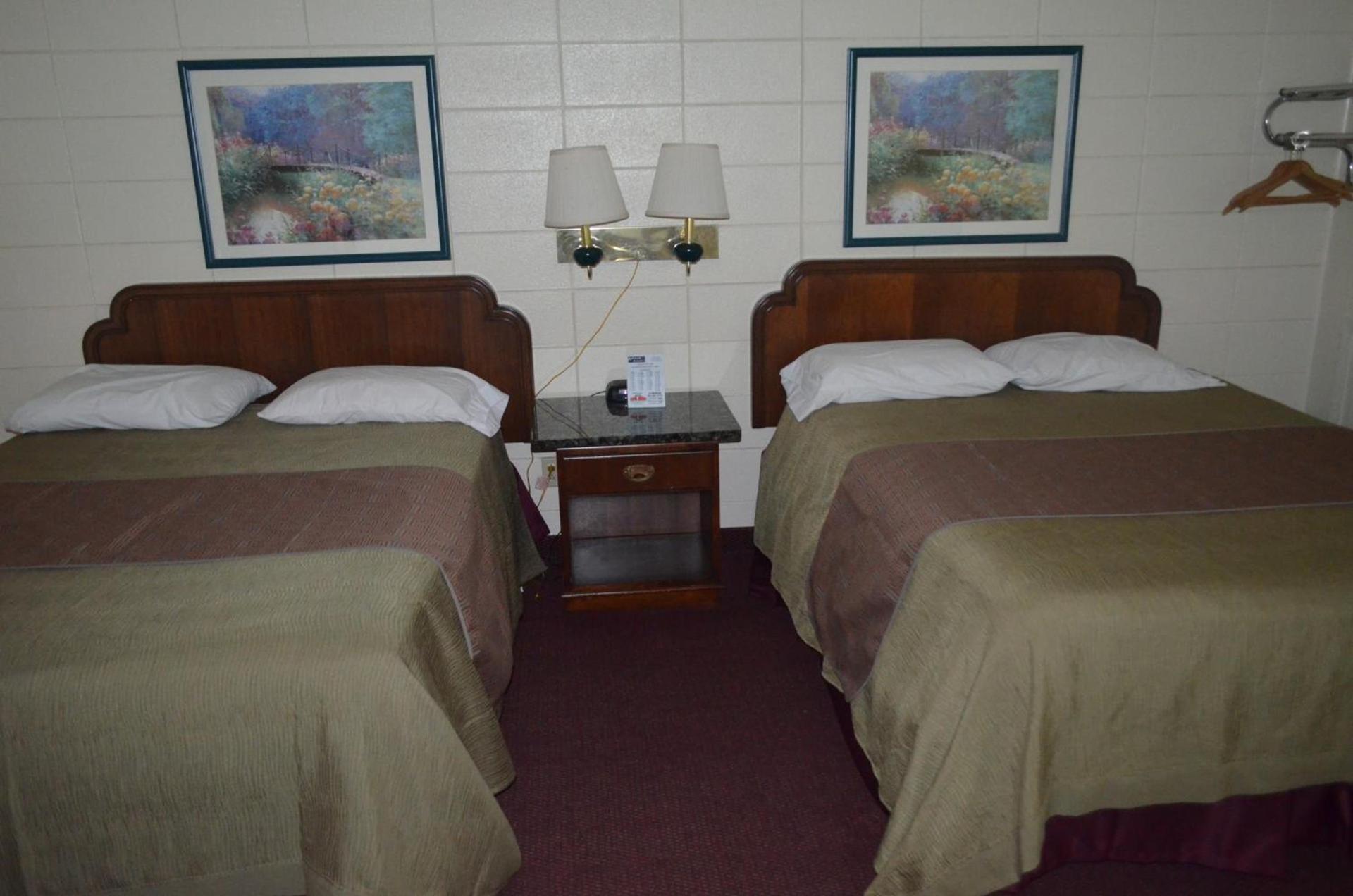Grand Inn Fargo photo 16