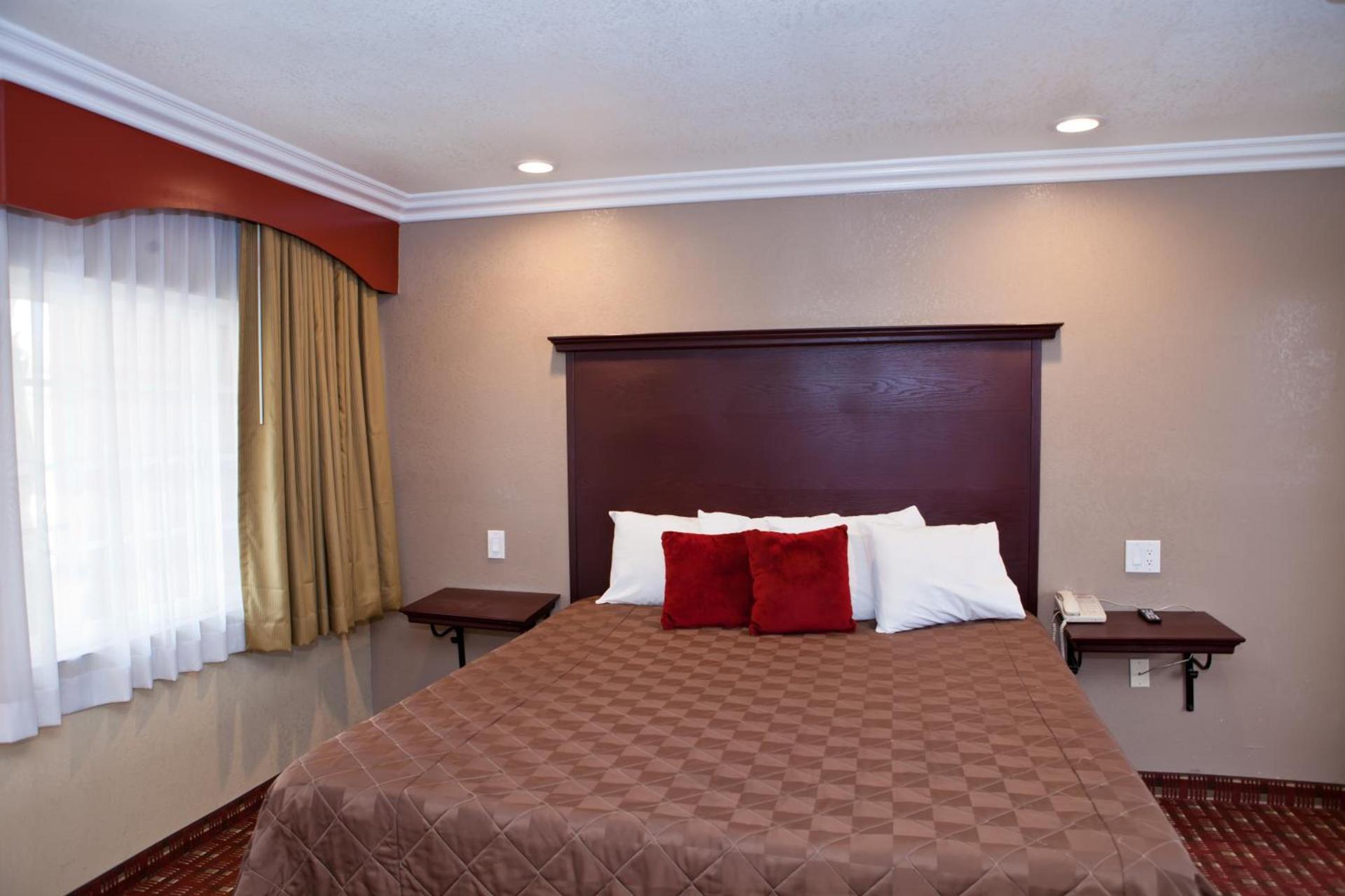 Budget Inn Anaheim near Disneyland Drive photo 28
