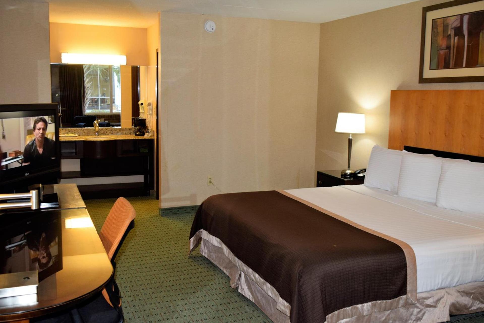 Landmark Inn photo 19