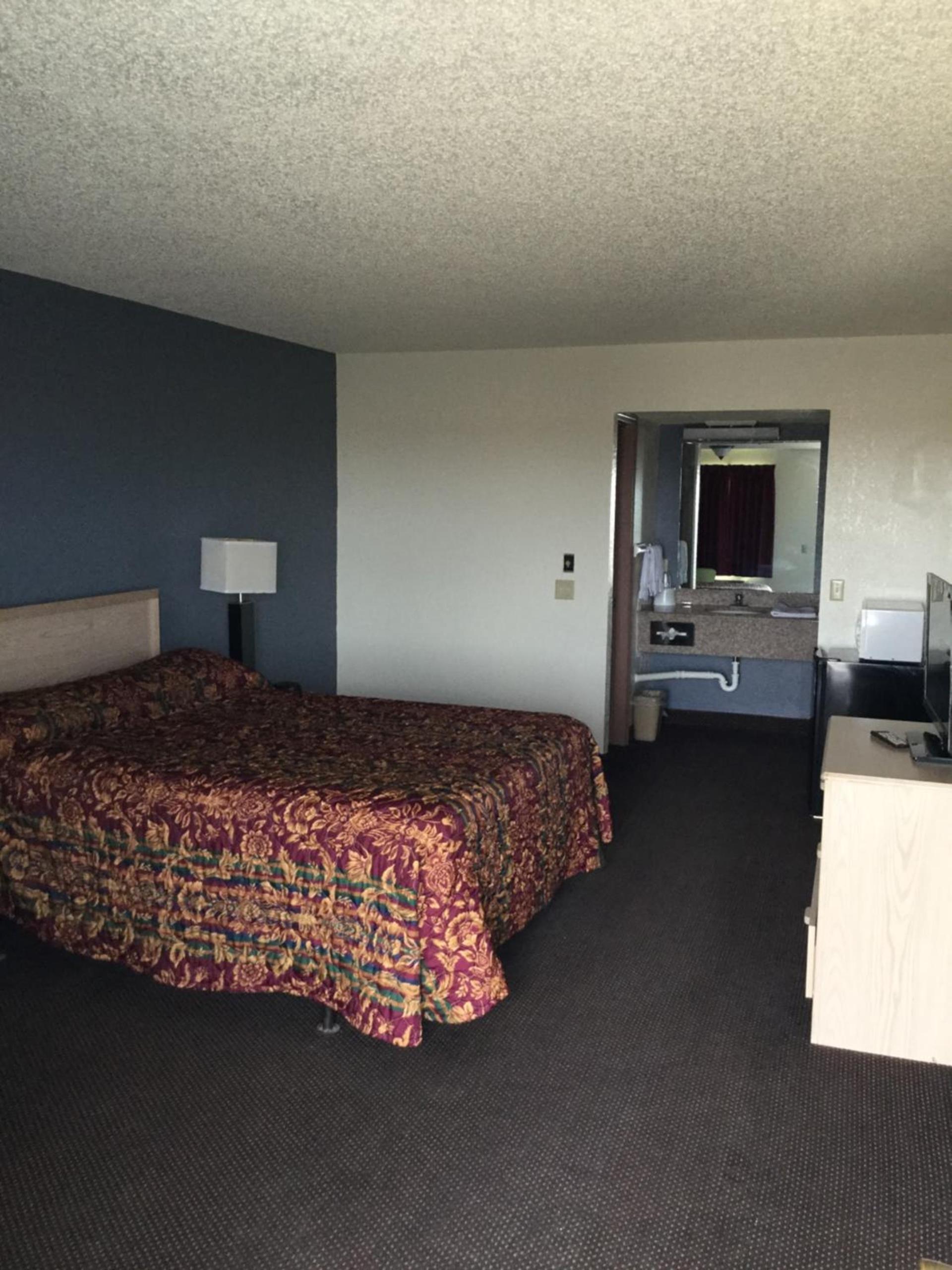 Country Inn Motel photo 3
