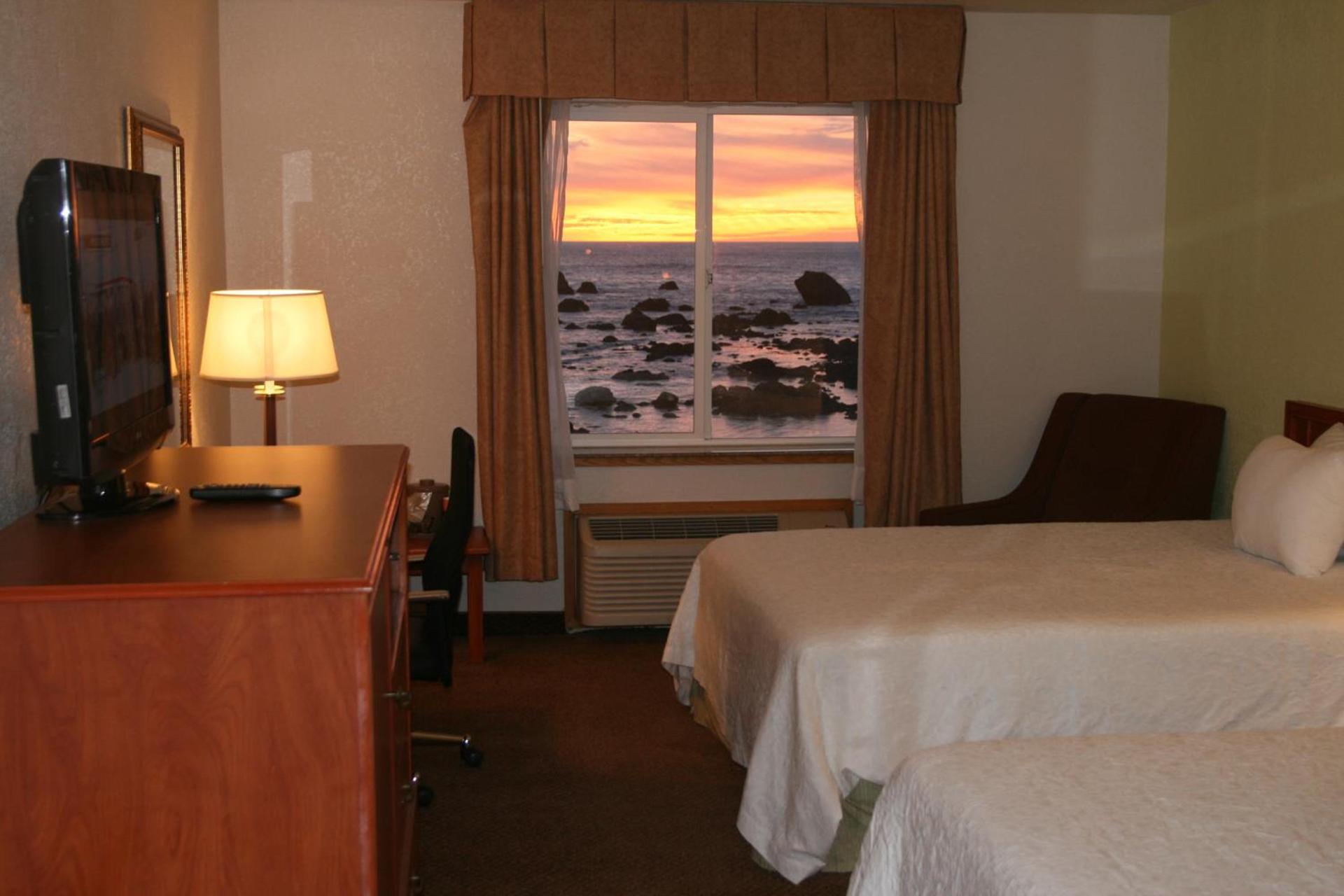 Oceanfront Lodge photo 68