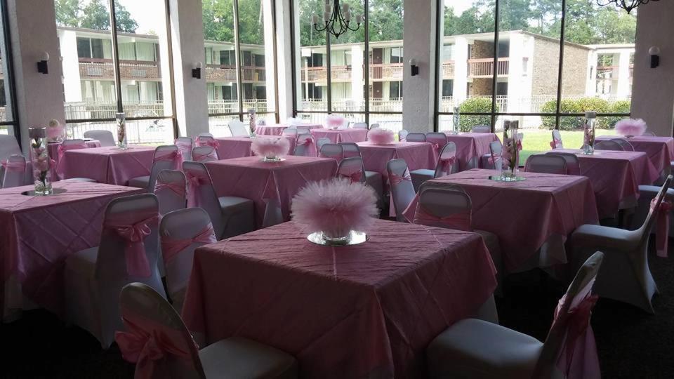 Landmark Inn photo 31