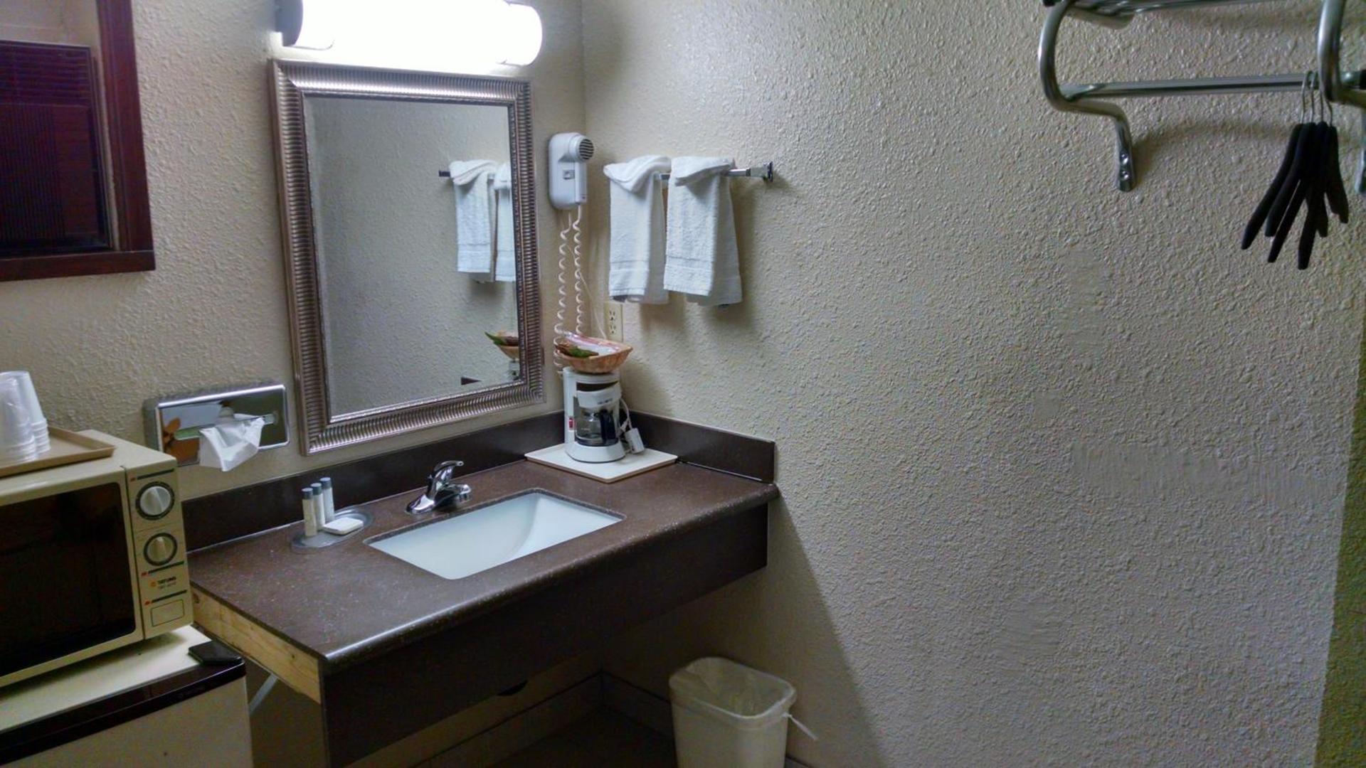 Motel In The Pines photo 24