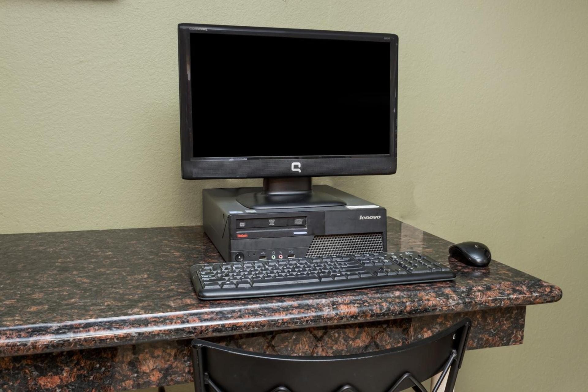Days Inn by Wyndham Springfield photo 8