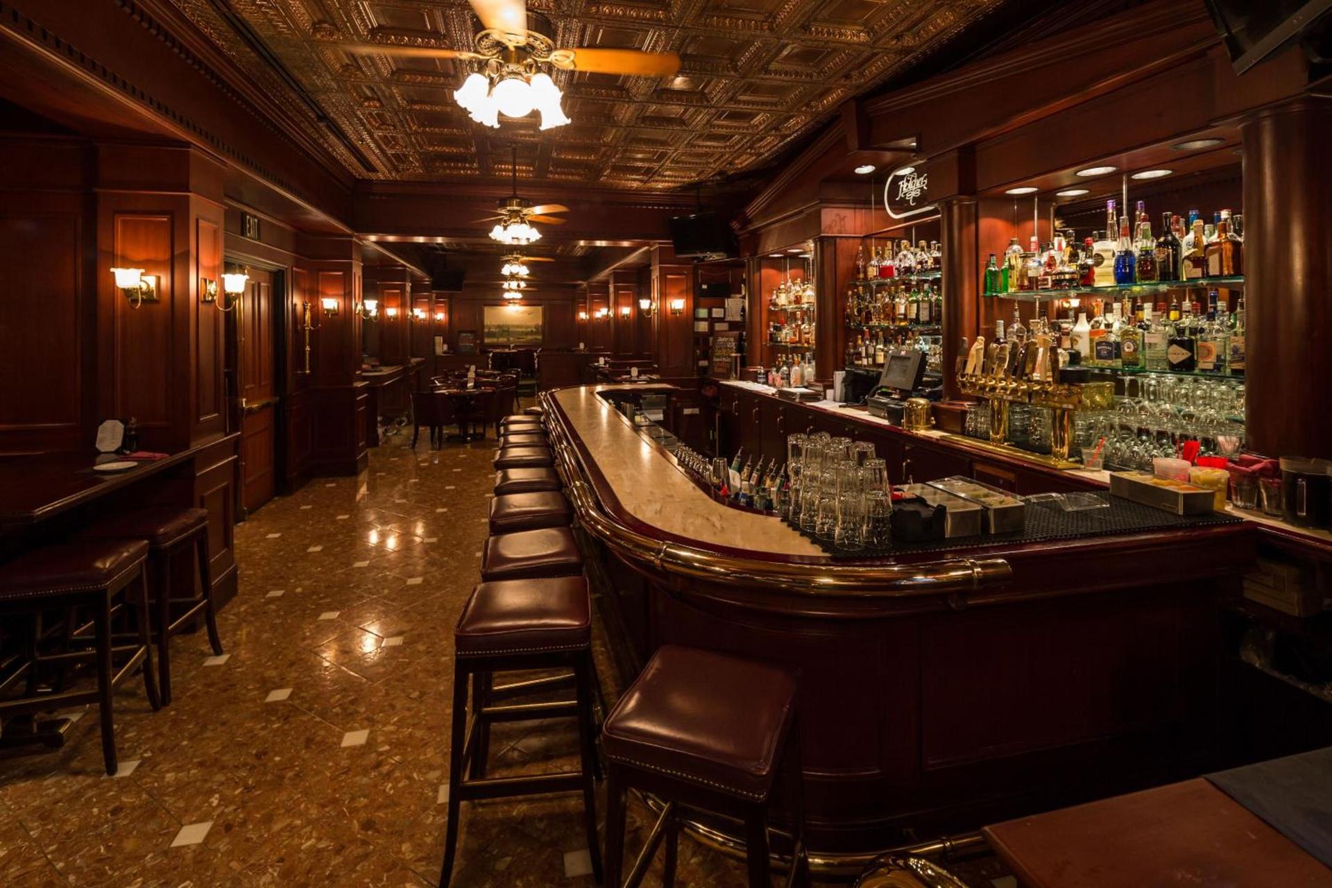 The Hotel Captain Cook photo 21