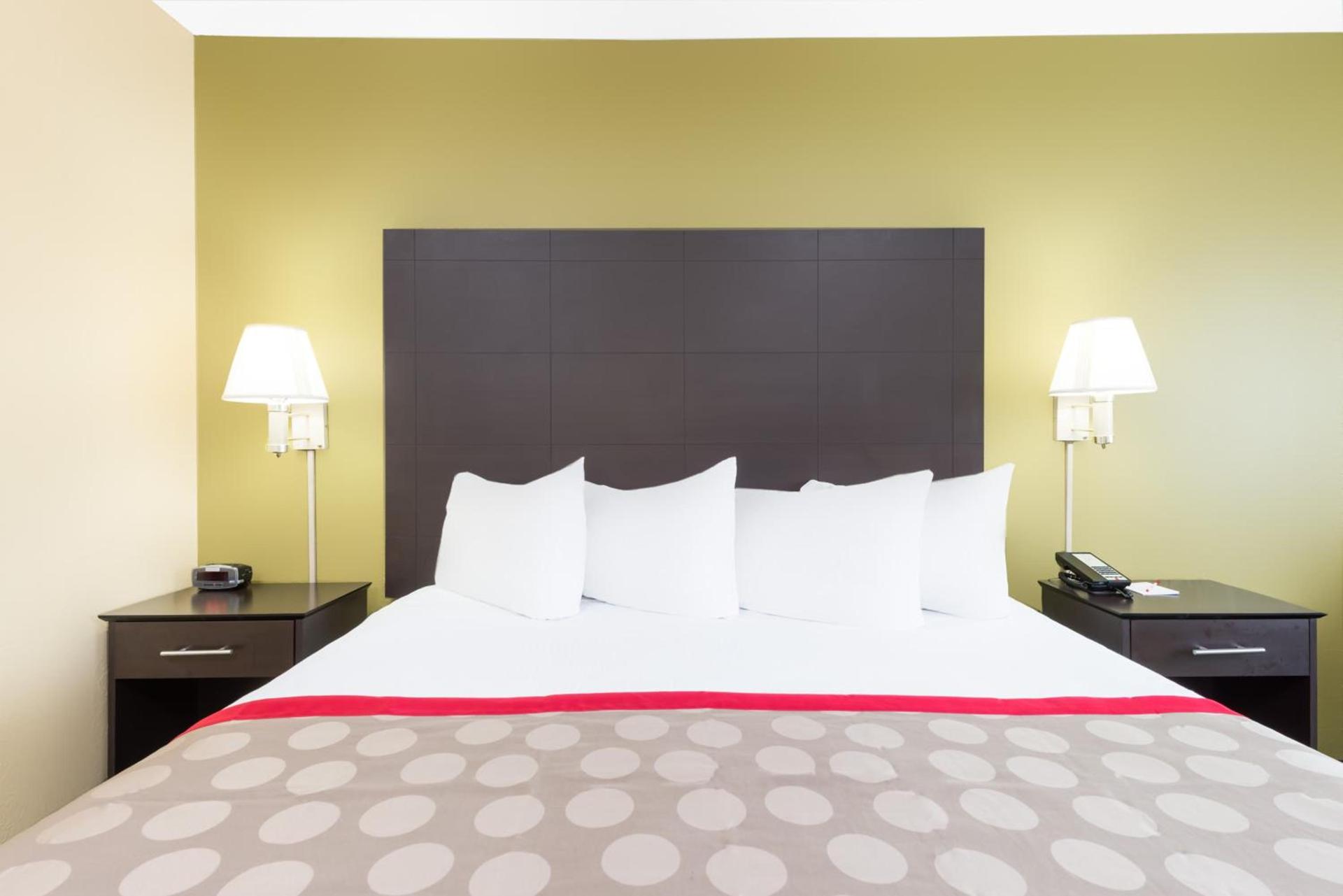 Ramada by Wyndham Vandalia photo 21