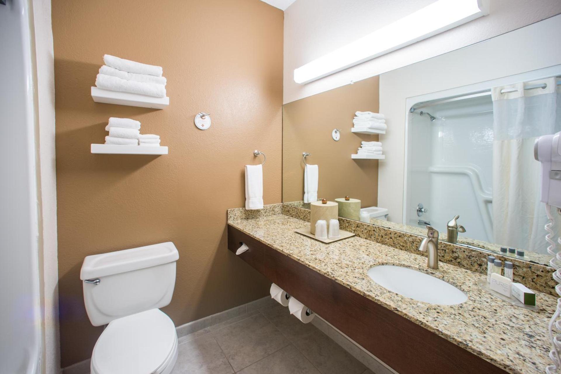 Northfield Inn Suites and Conference Center photo 31