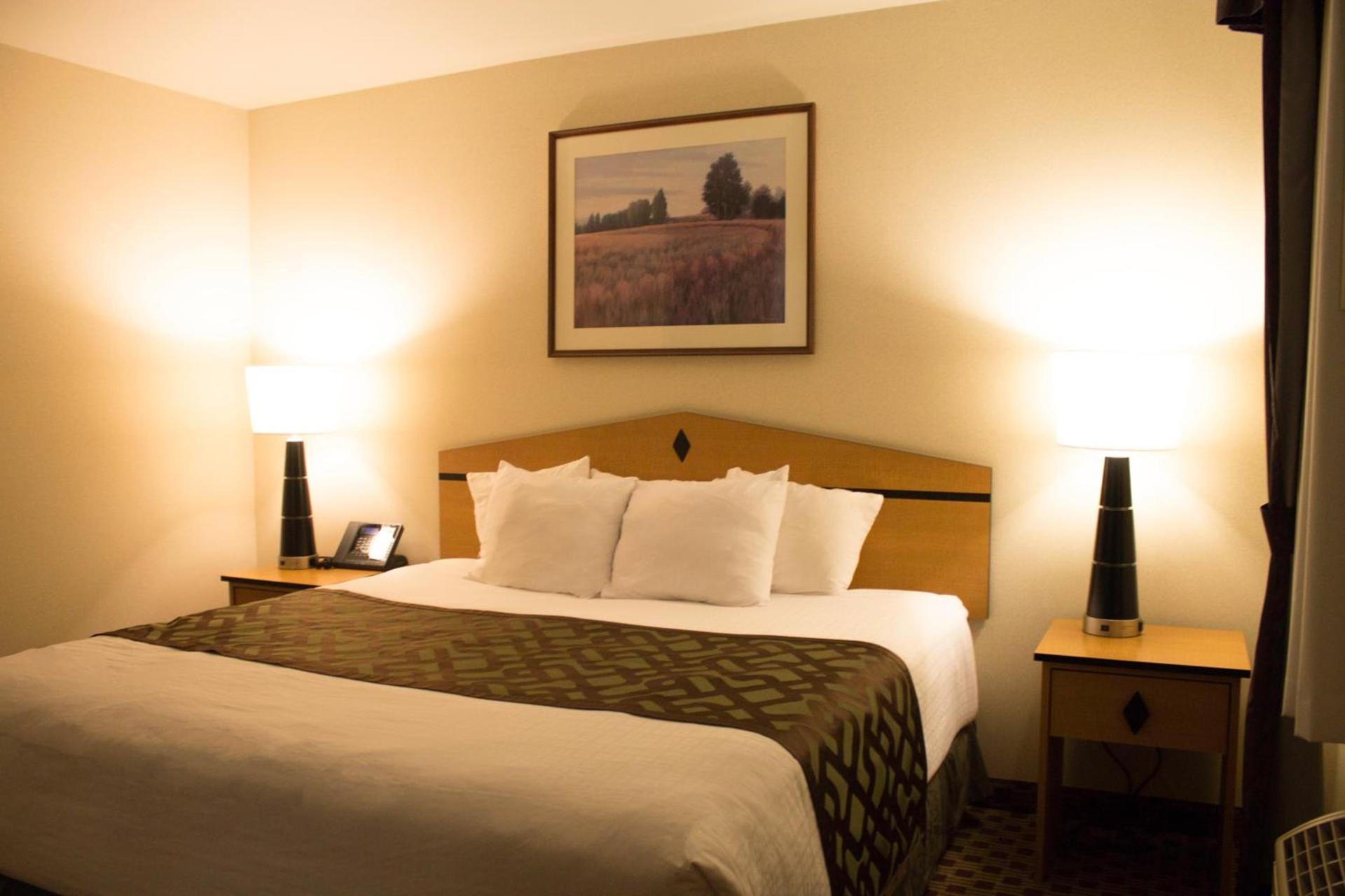 Crystal Inn Hotel & Suites - Great Falls photo 9