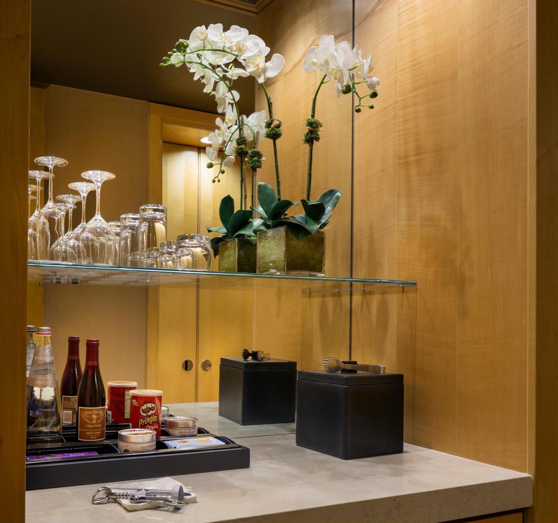 Four Seasons Hotel New York photo 31