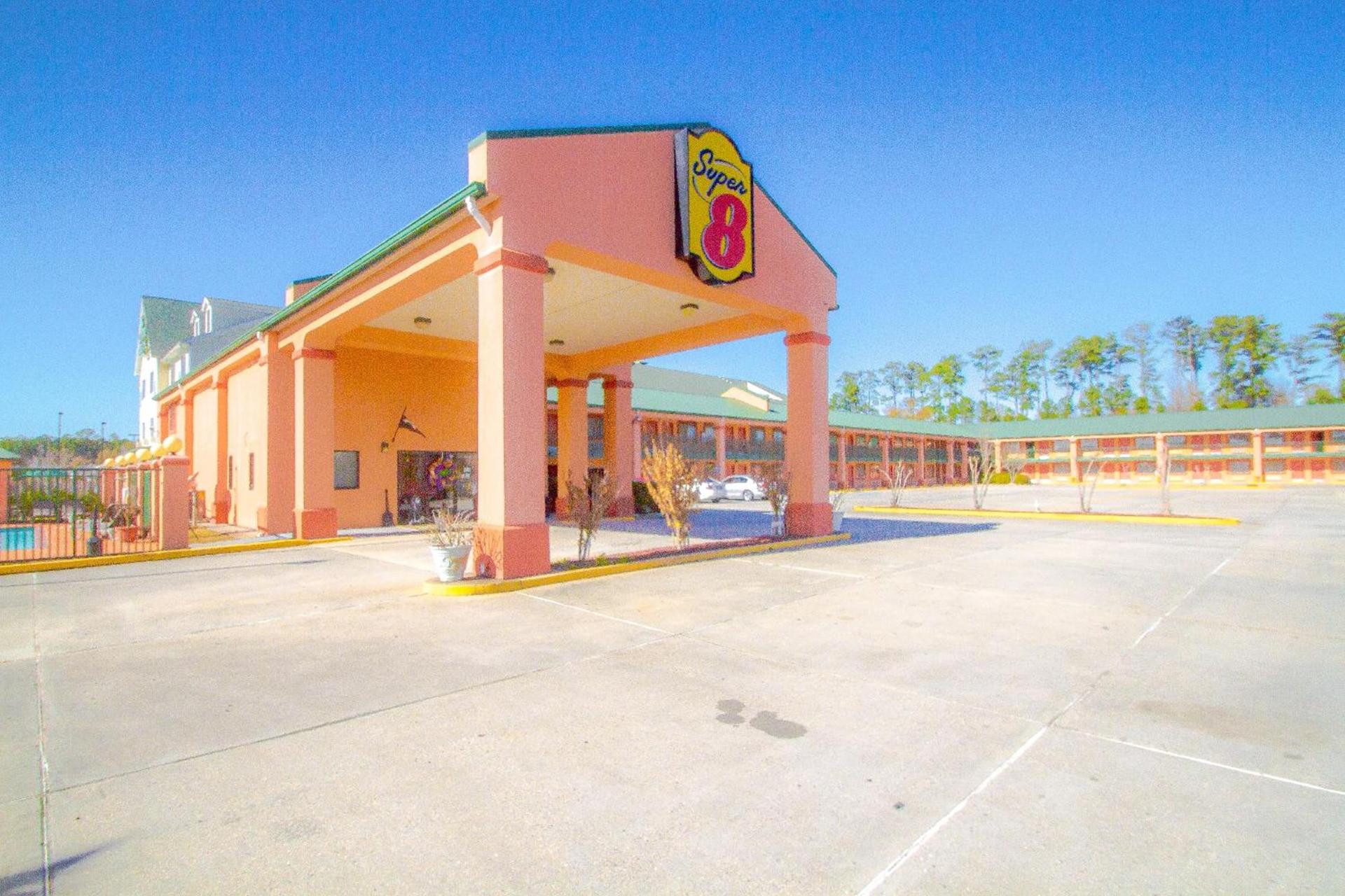 Super 8 by Wyndham Covington photo 24