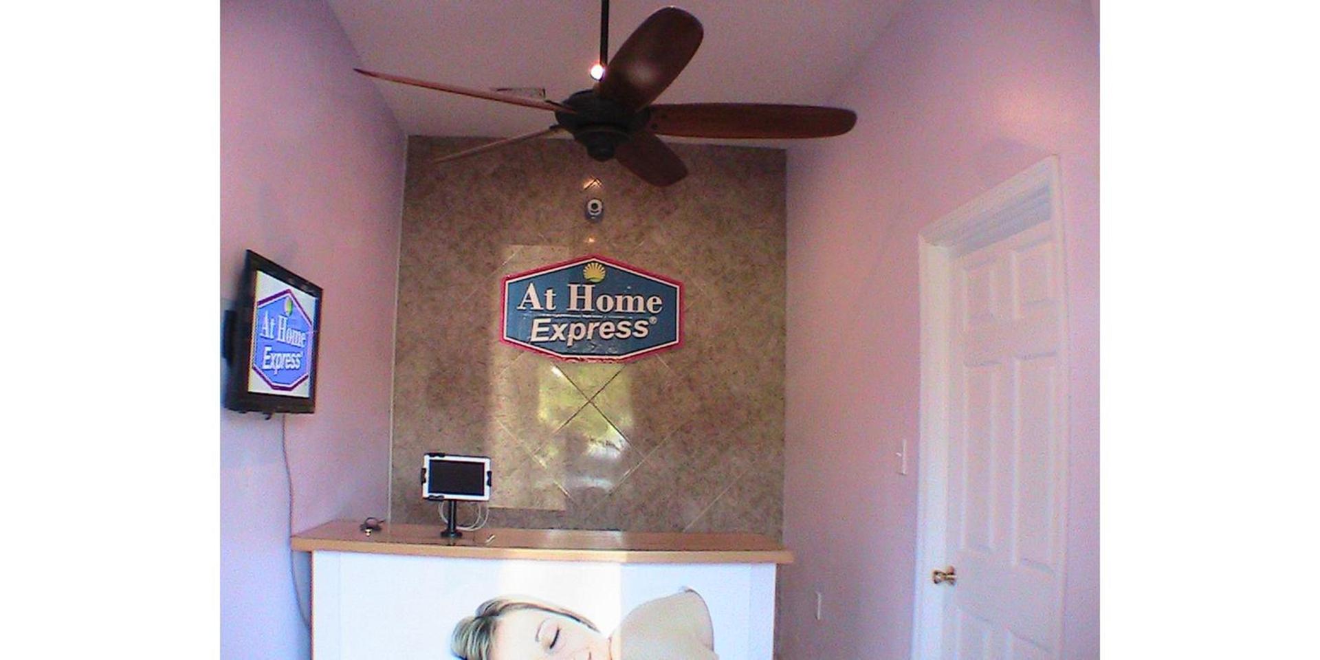 At Home Express Tangerine Inn photo 16