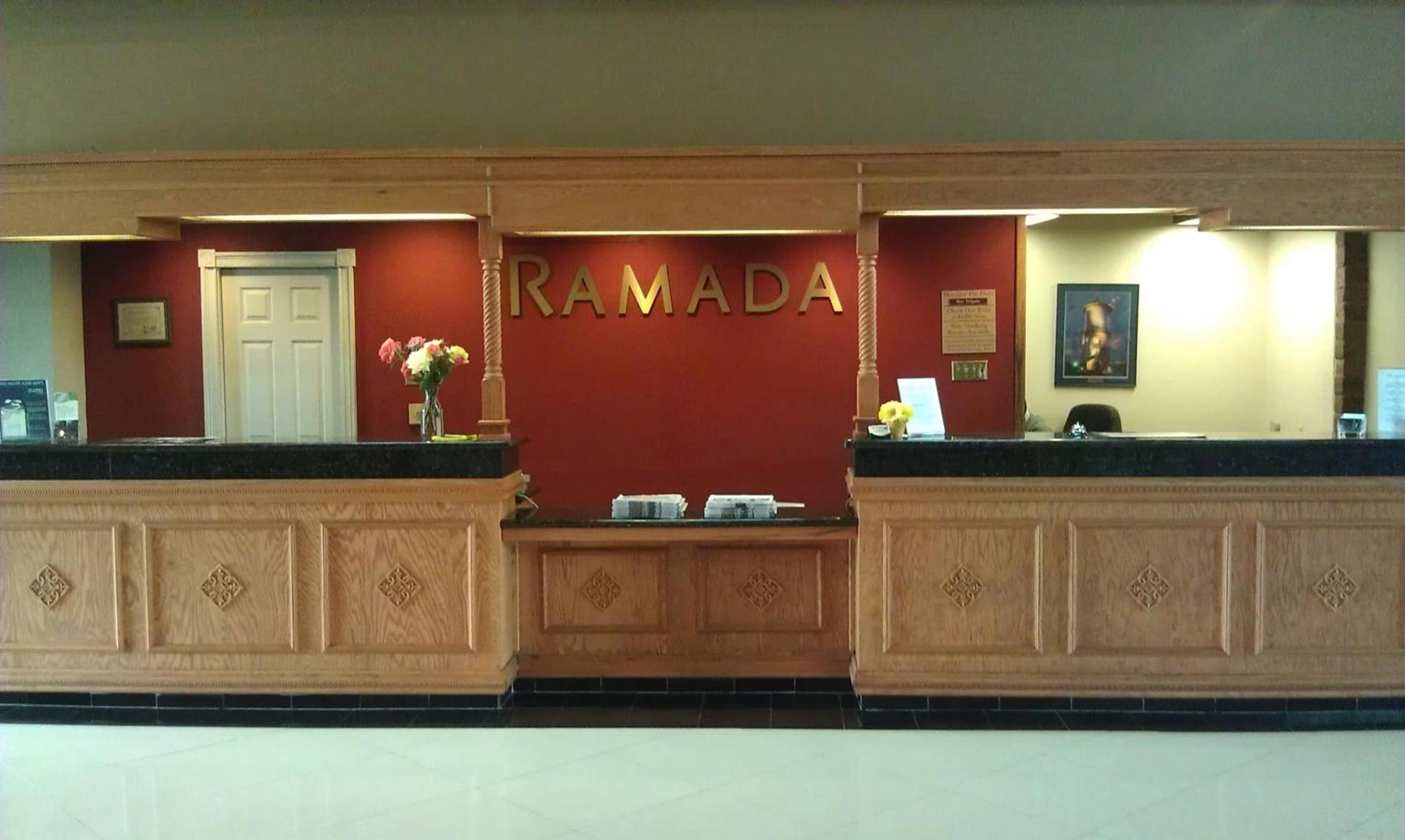 Ramada by Wyndham Fresno North photo 11