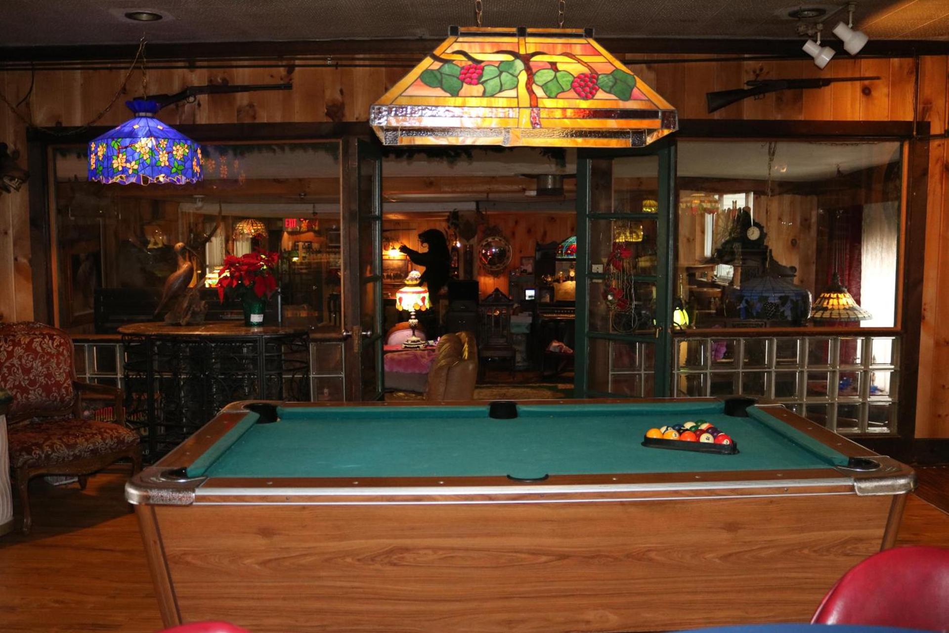 Colonial Inn photo 25