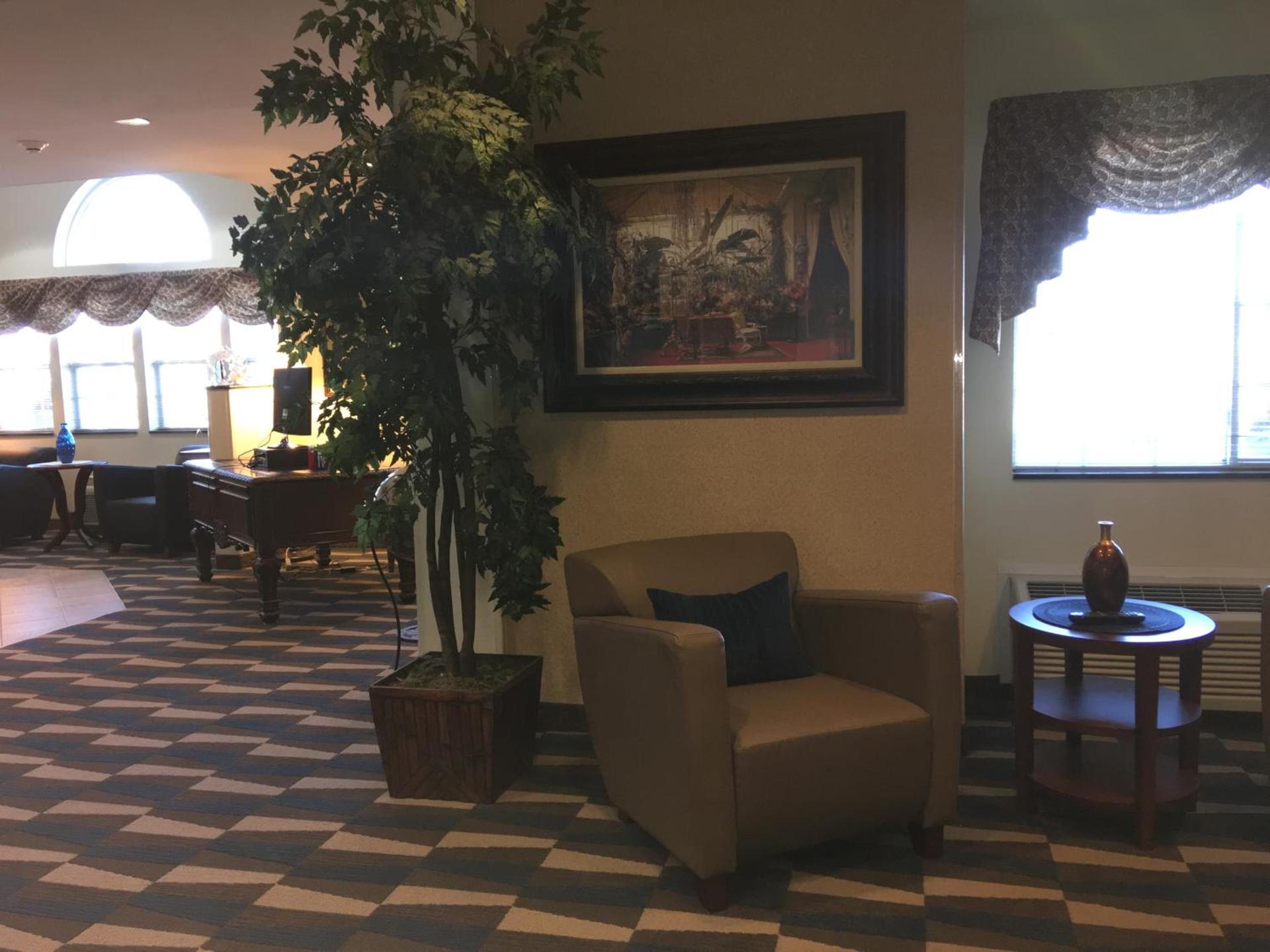 Microtel Inn & Suites by Wyndham Indianapolis Airport photo 26