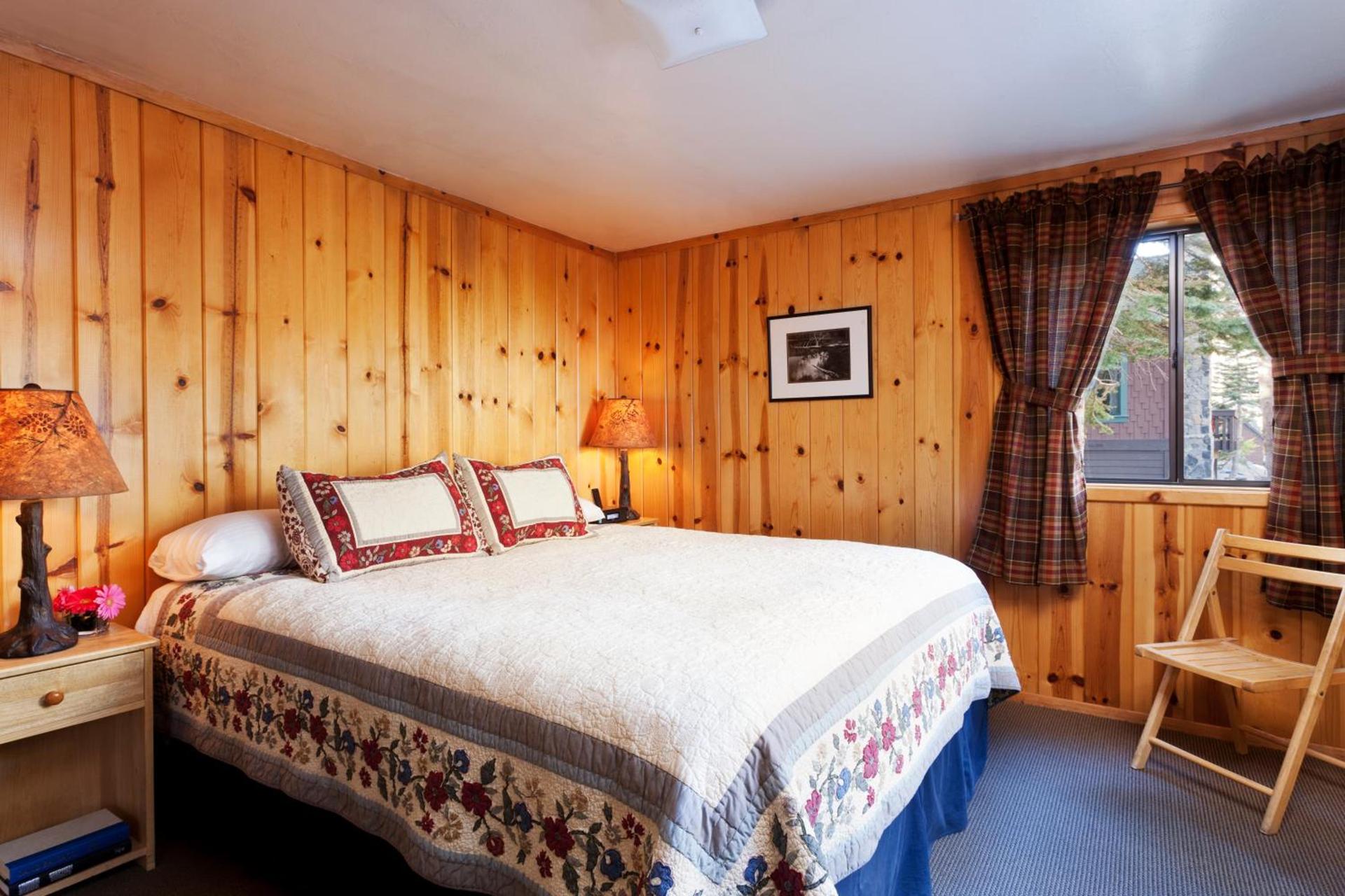 Tamarack Lodge photo 28