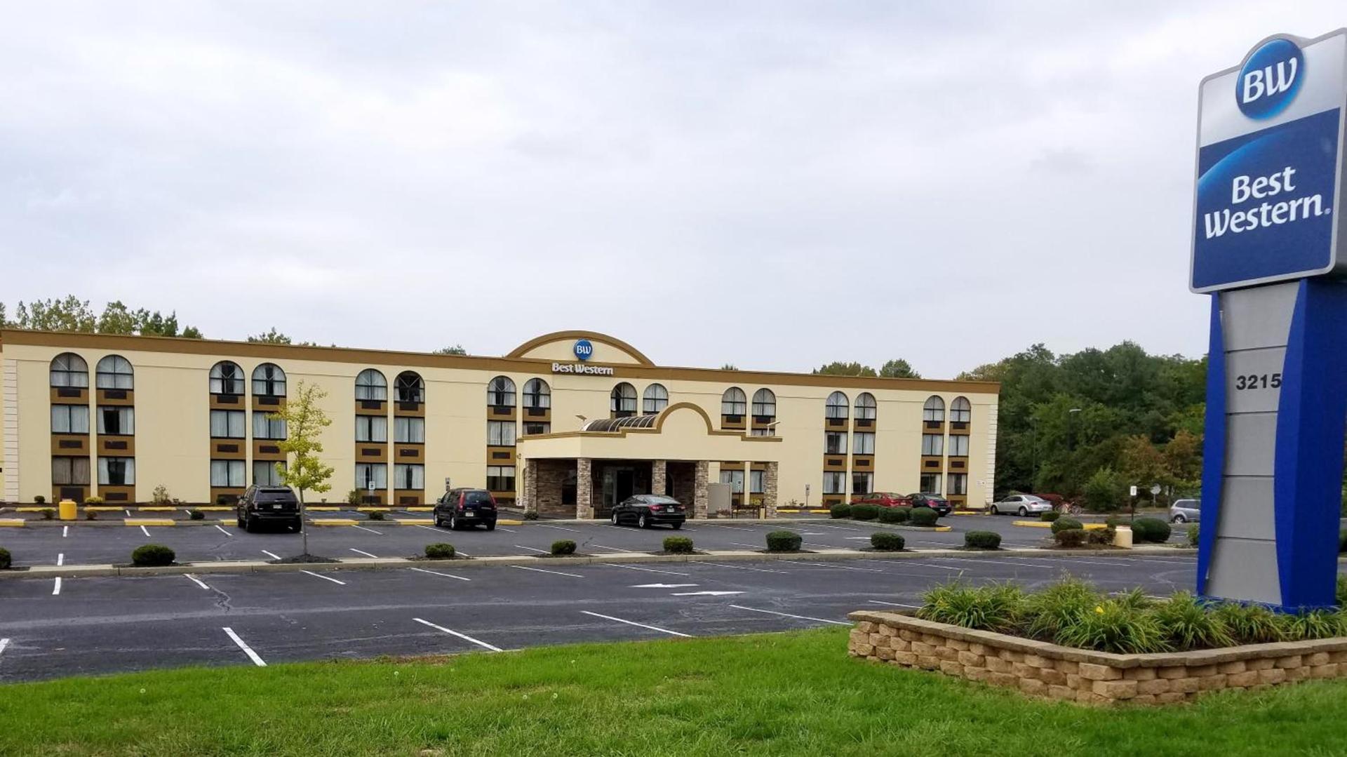 Best Western Hazlet Inn photo 34