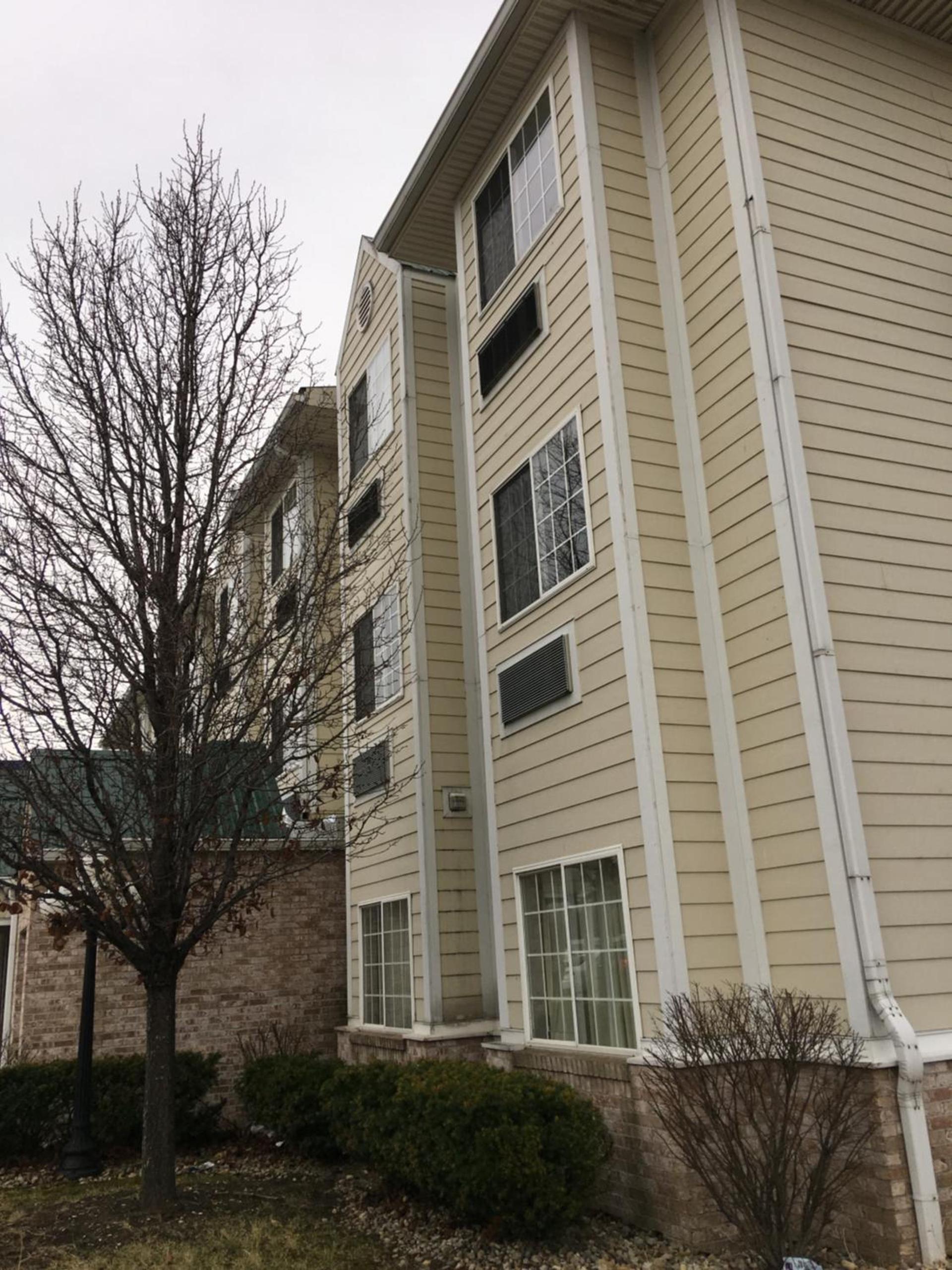 Microtel Inn & Suites by Wyndham Indianapolis Airport photo 4
