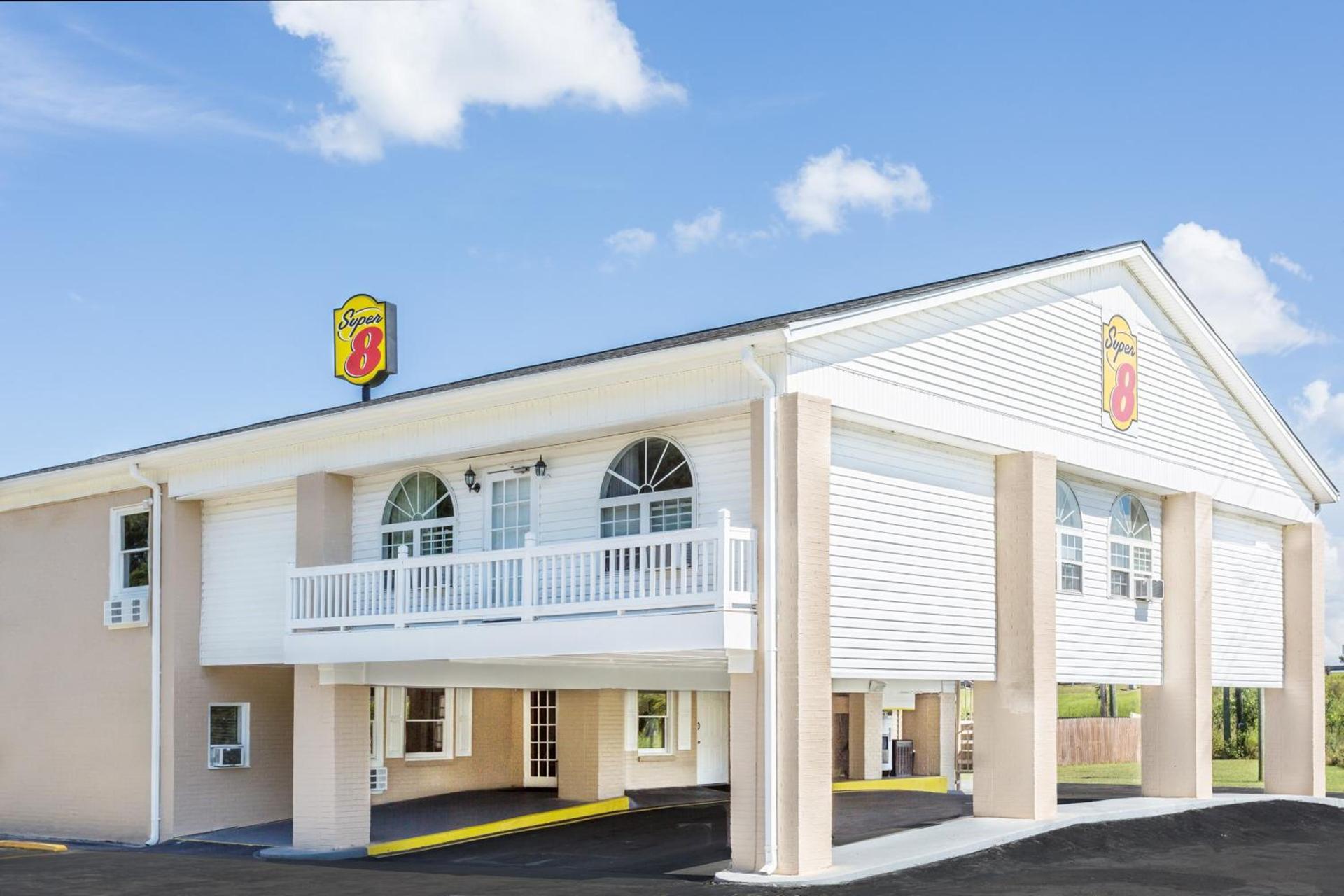 Super 8 by Wyndham Manning photo 15