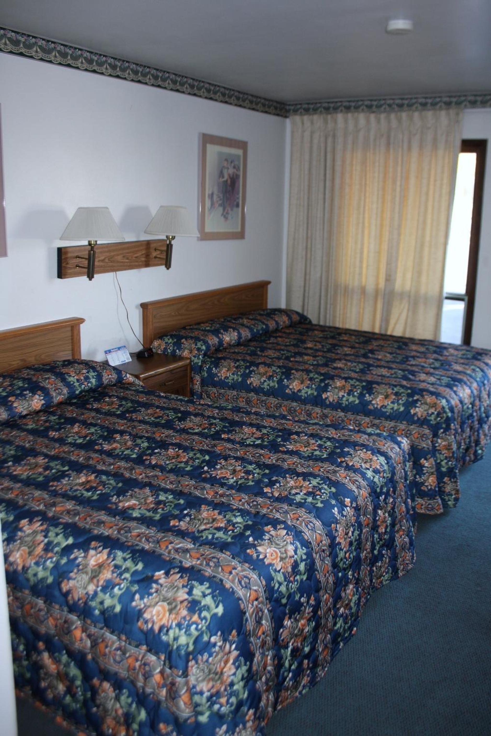 Viking Jr. Motel photo 28