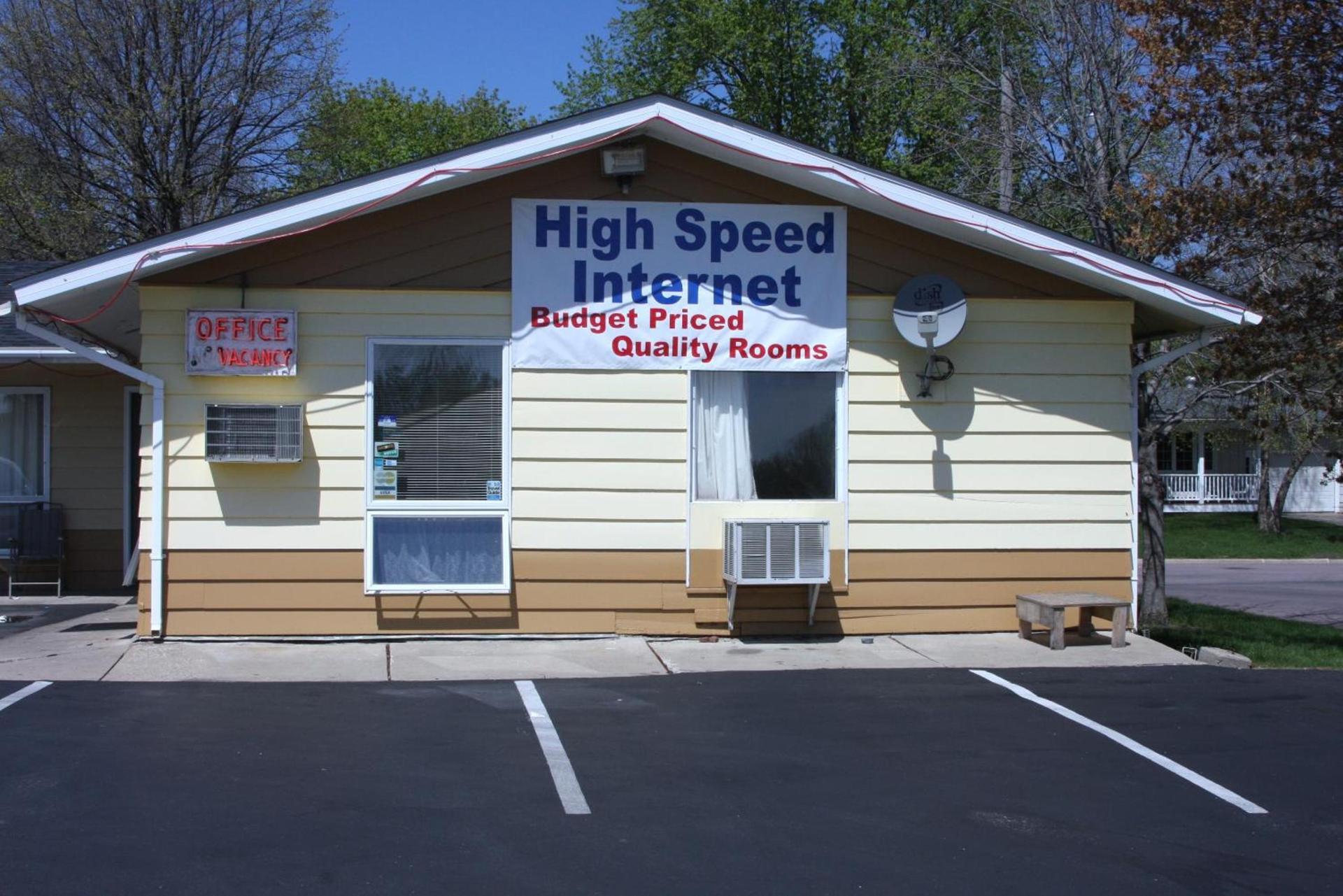 Viking Jr. Motel photo 26