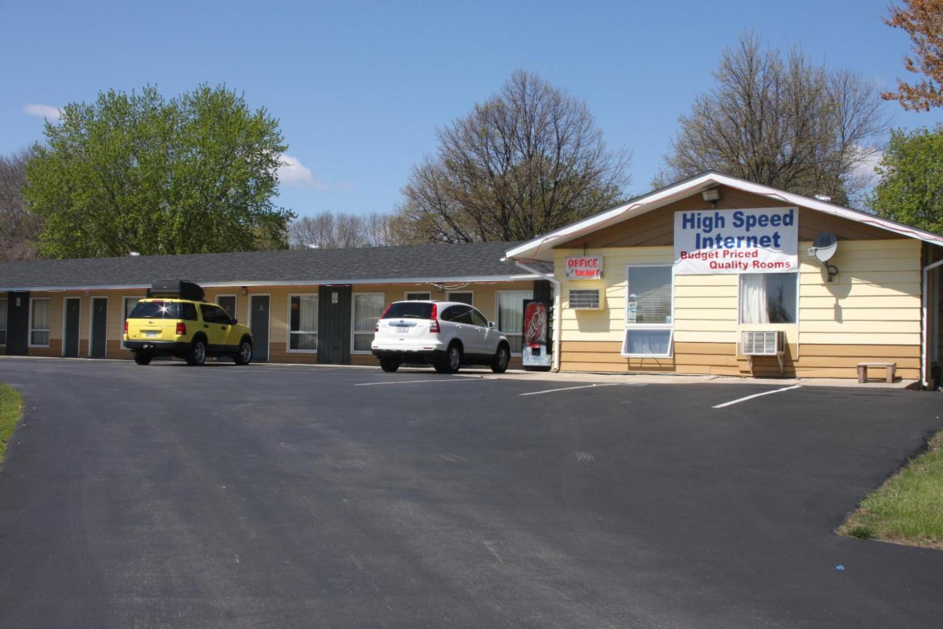 Viking Jr. Motel photo 1
