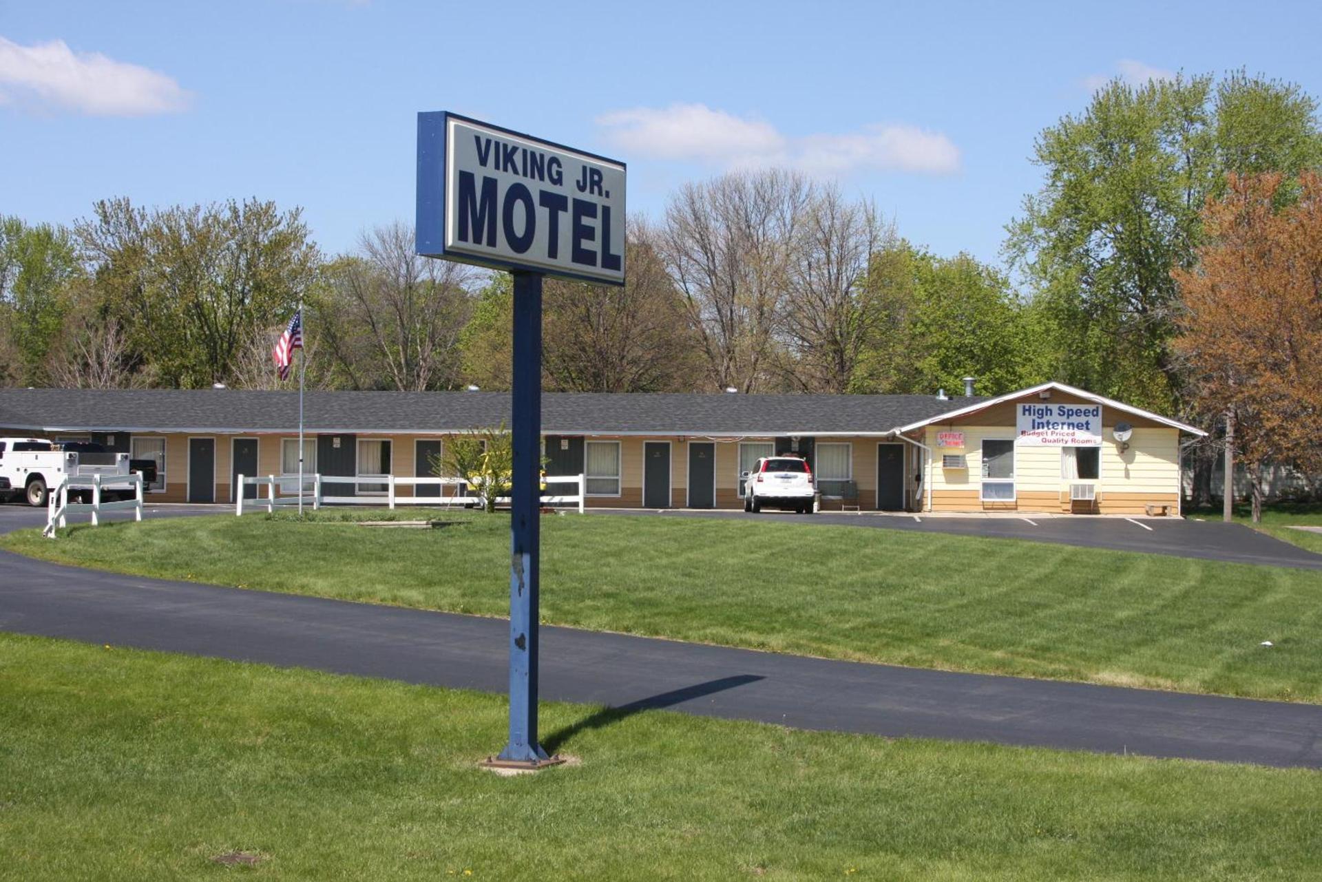 Viking Jr. Motel photo 7