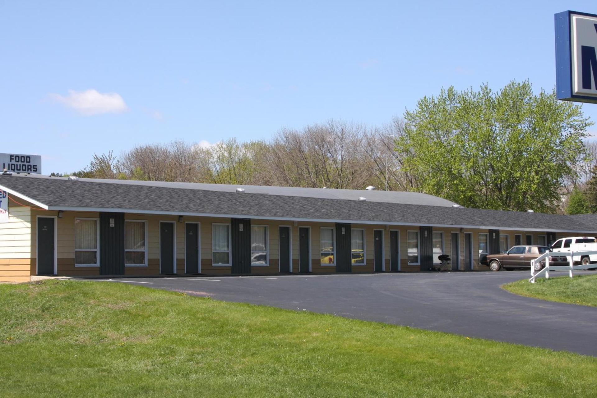 Viking Jr. Motel photo 8