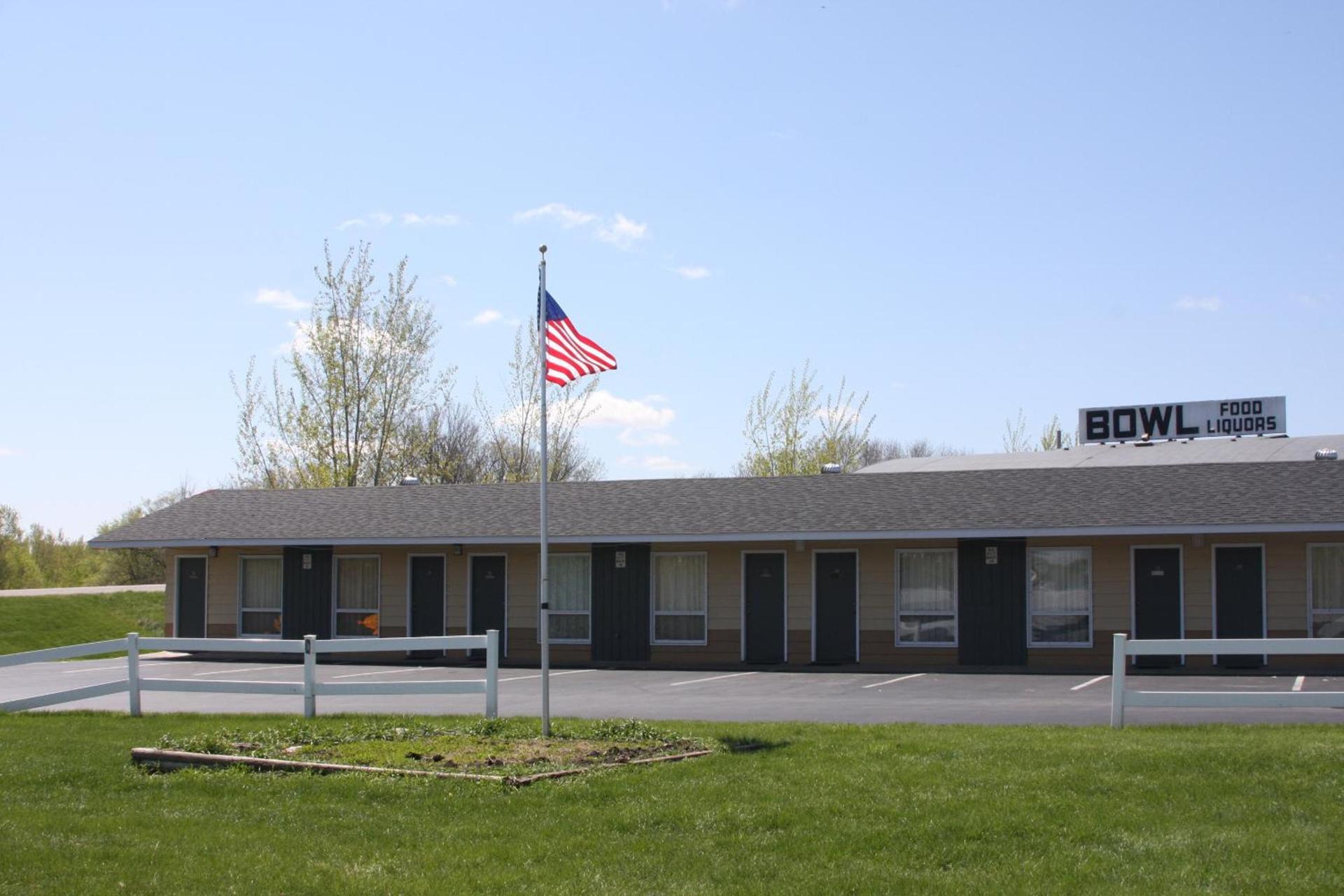 Viking Jr. Motel photo 13