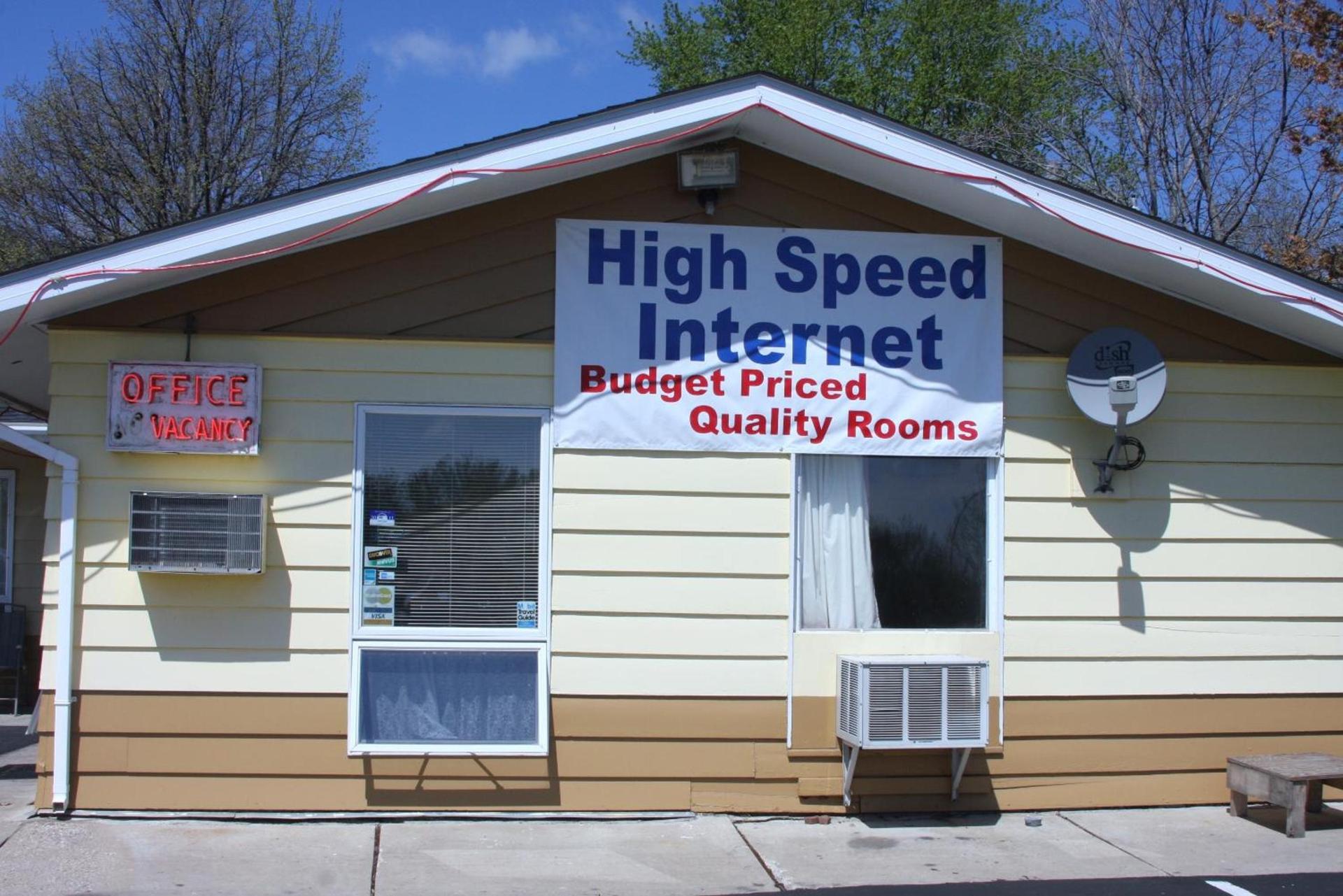 Viking Jr. Motel photo 14