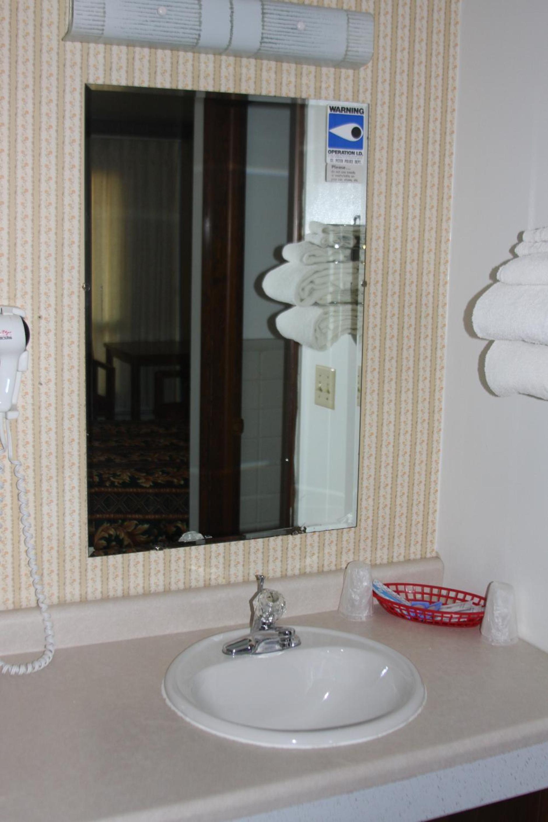 Viking Jr. Motel photo 19