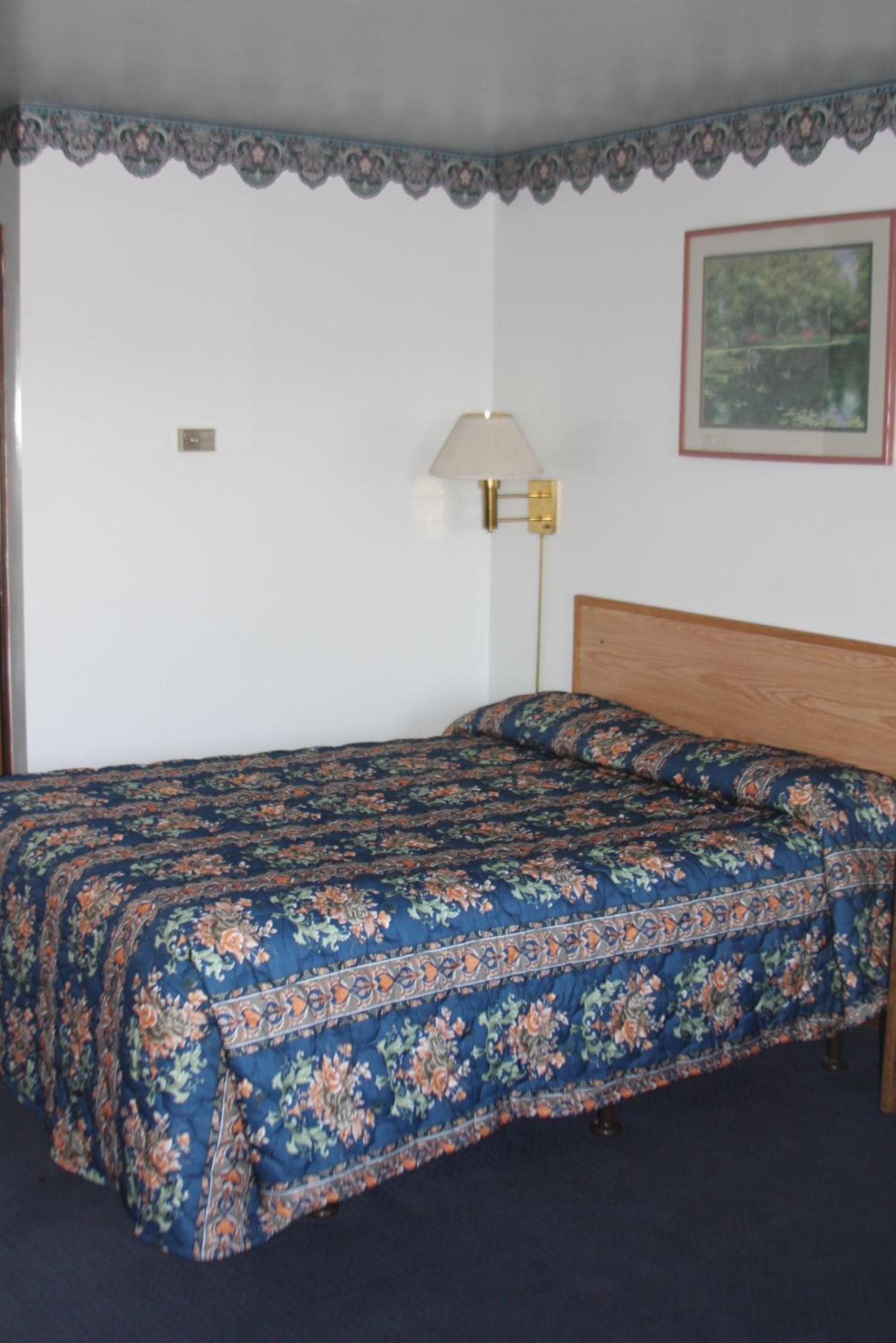 Viking Jr. Motel photo 21