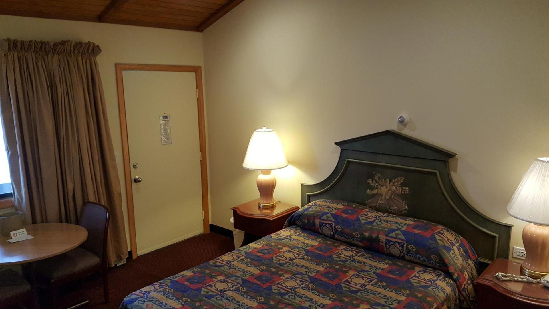 Atlantic Motel photo 39