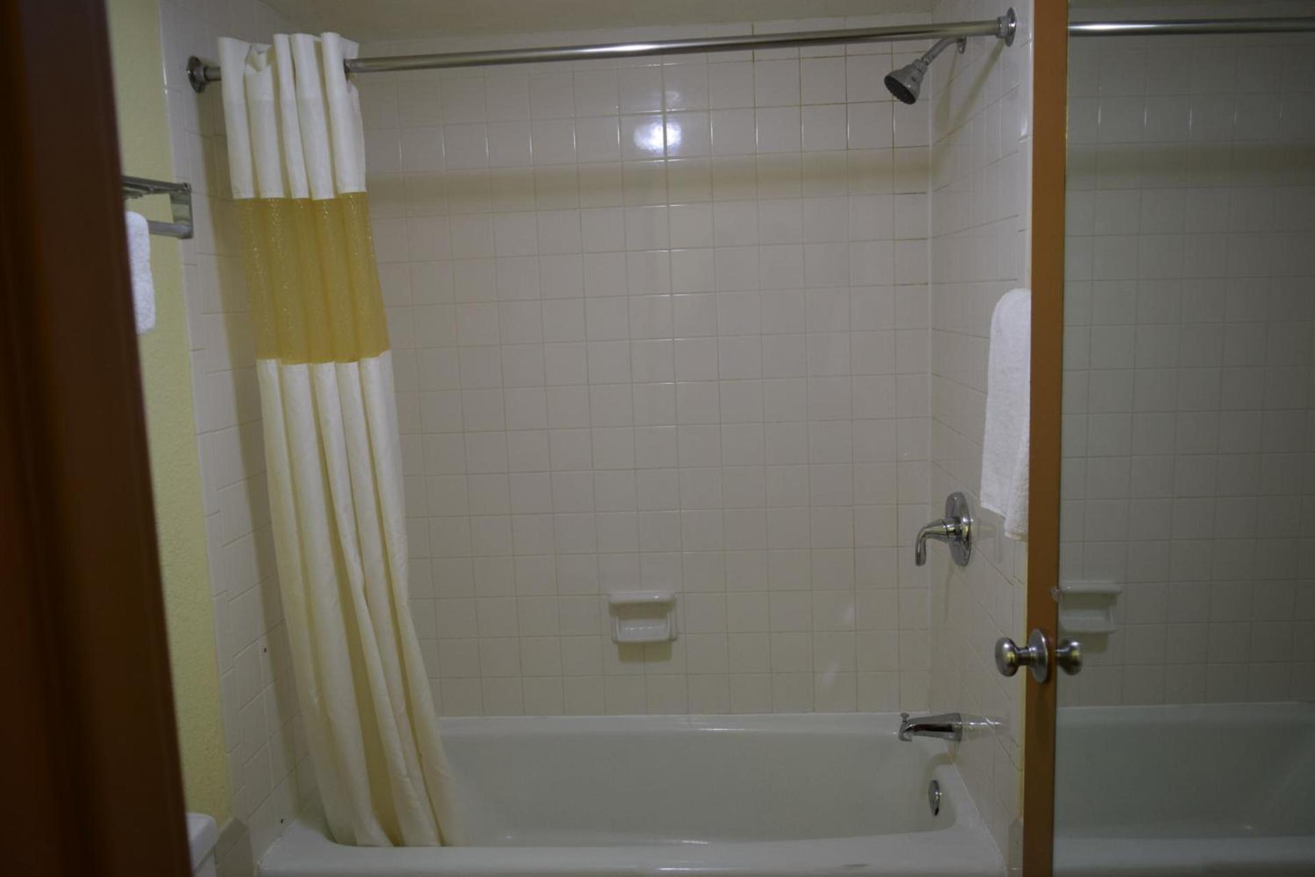Budget Inn Express photo 24
