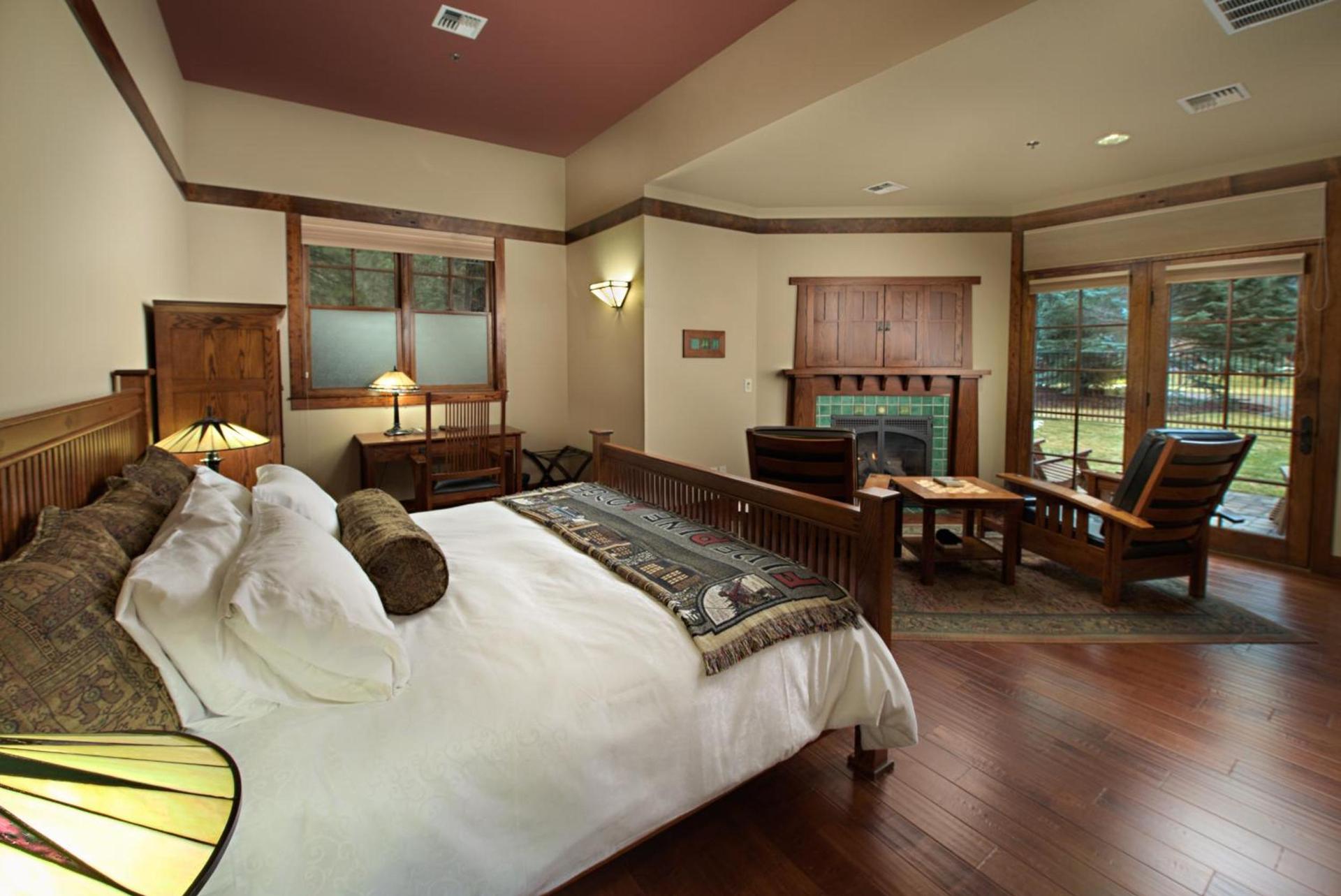FivePine Lodge photo 59
