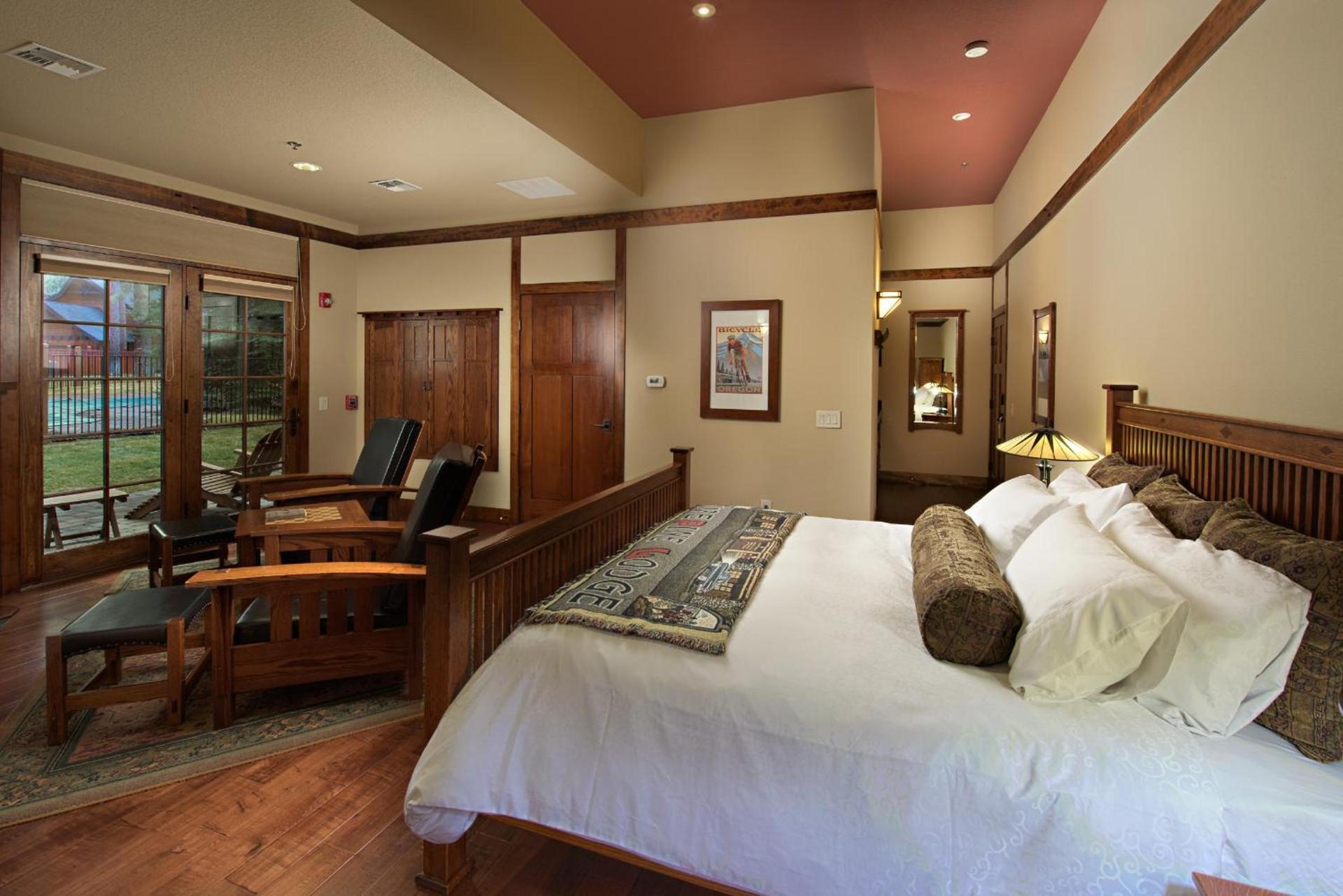 FivePine Lodge photo 61