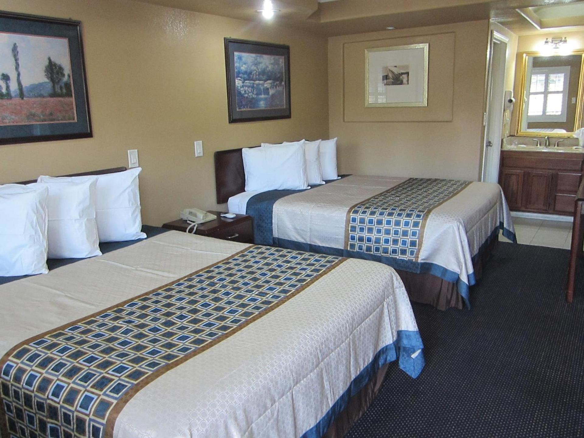Little Boy Blue Motel photo 14