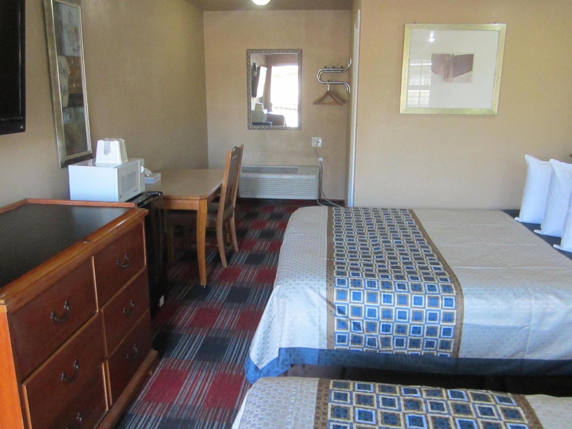 Little Boy Blue Motel photo 13