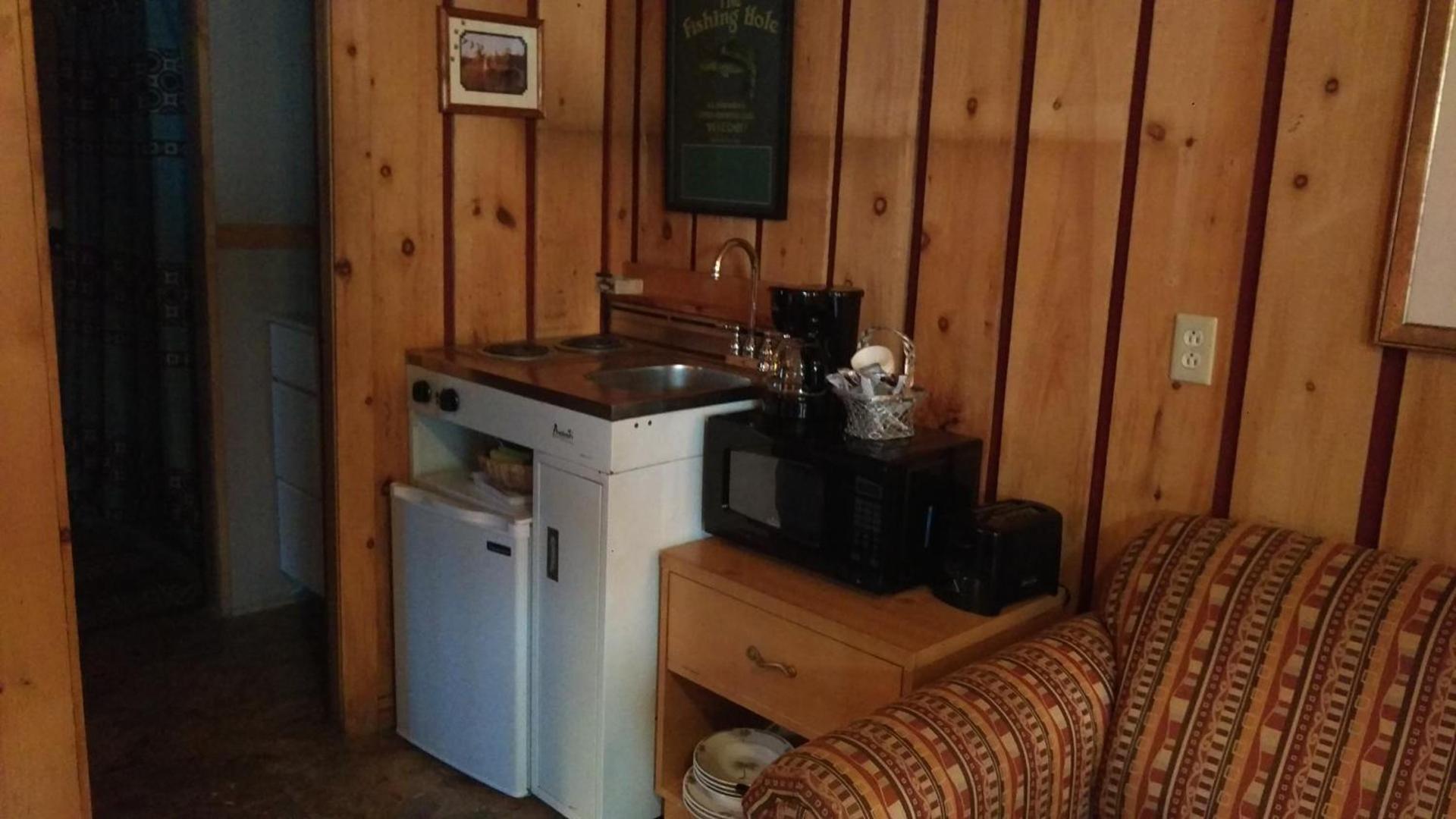 Alpine Motel photo 93