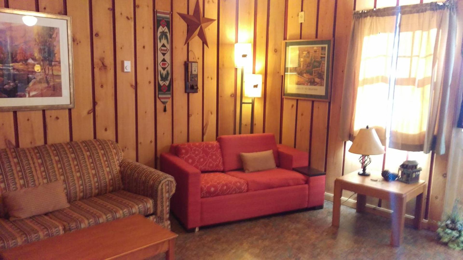 Alpine Motel photo 91